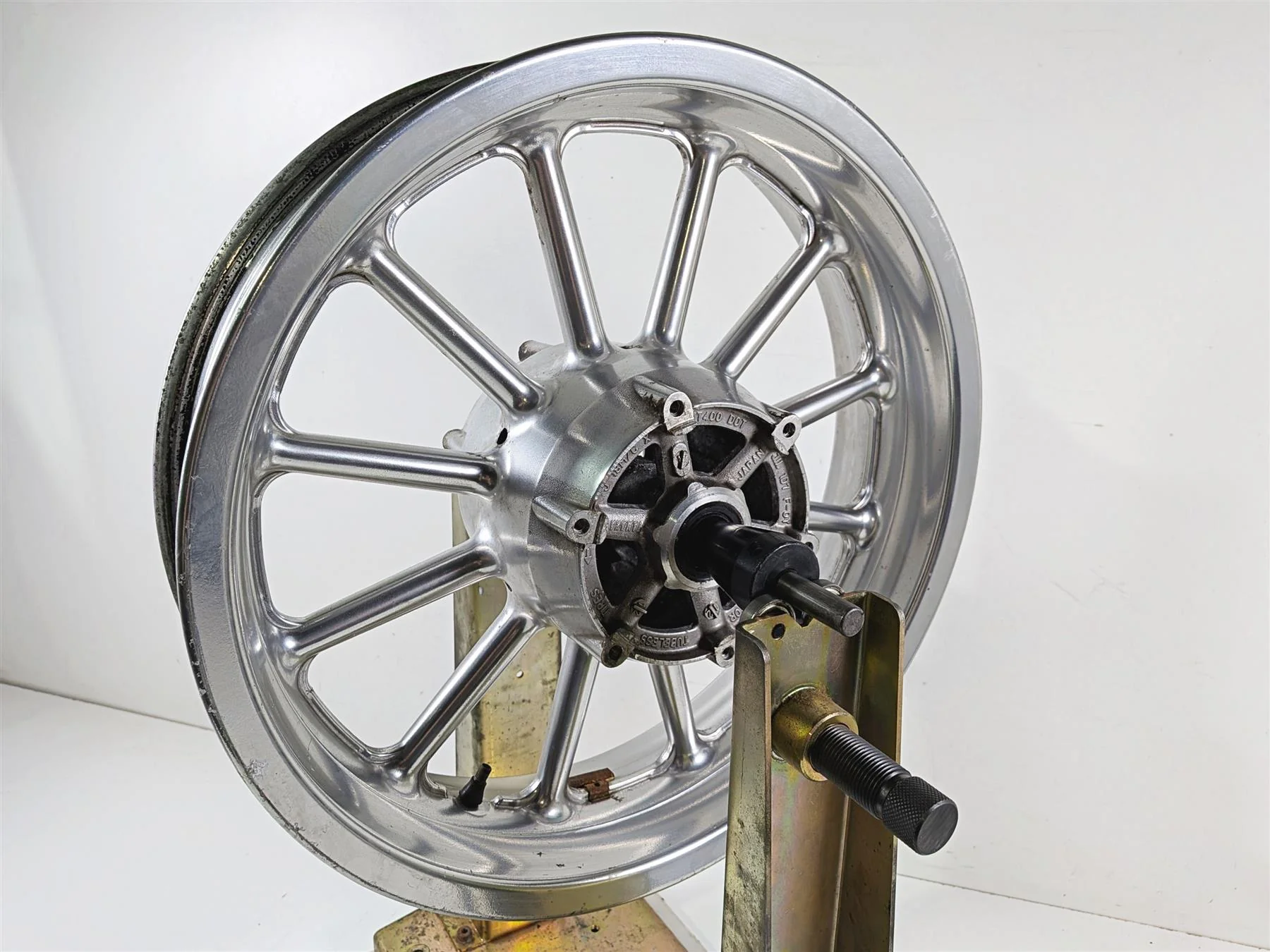 2008 Yamaha XV1900 Roadliner S Straight 18x4 Front Wheel Rim 1D7-25168-10-P0 - Image 12