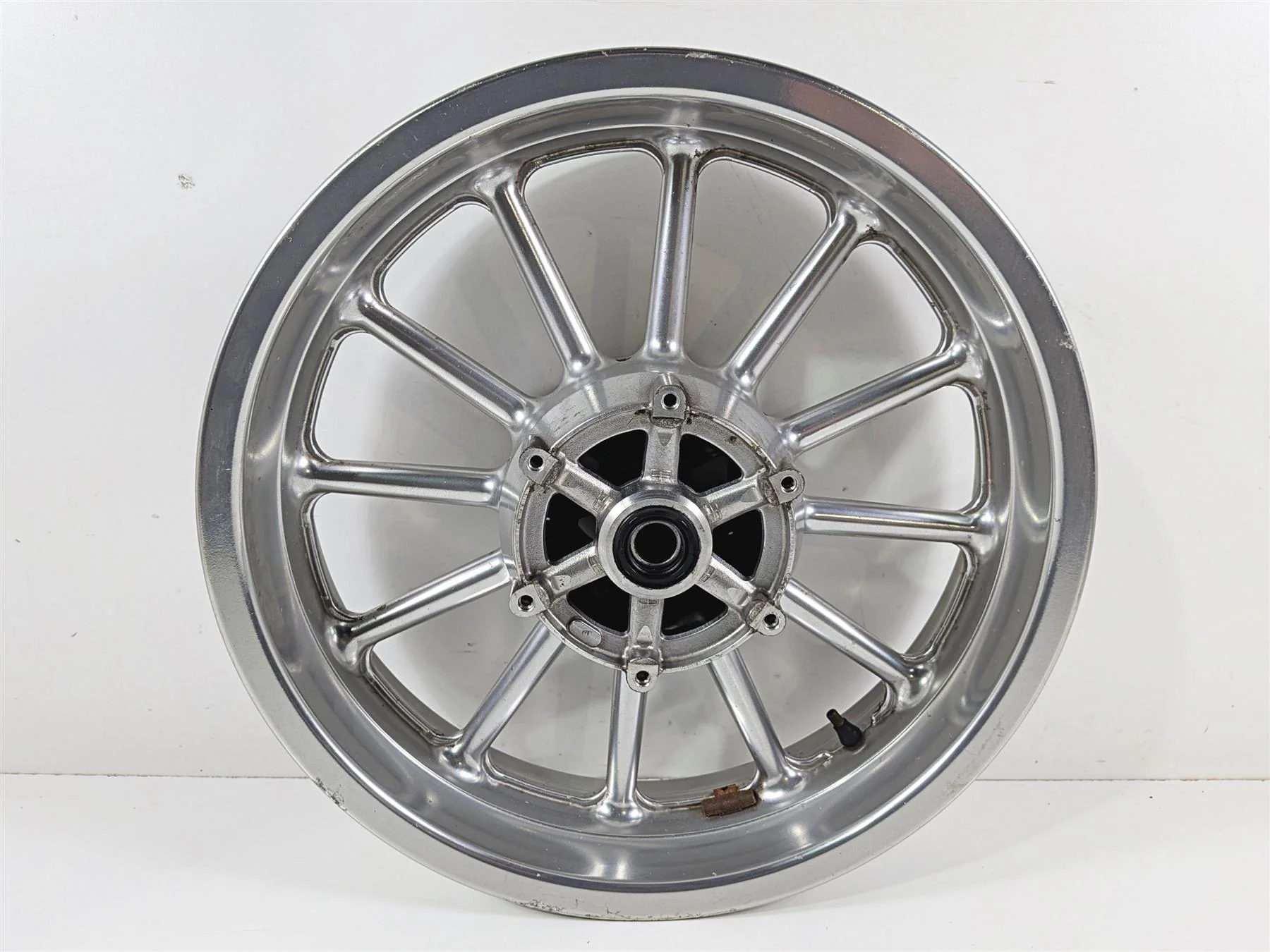 2008 Yamaha XV1900 Roadliner S Straight 18x4 Front Wheel Rim 1D7-25168-10-P0 - Image 5