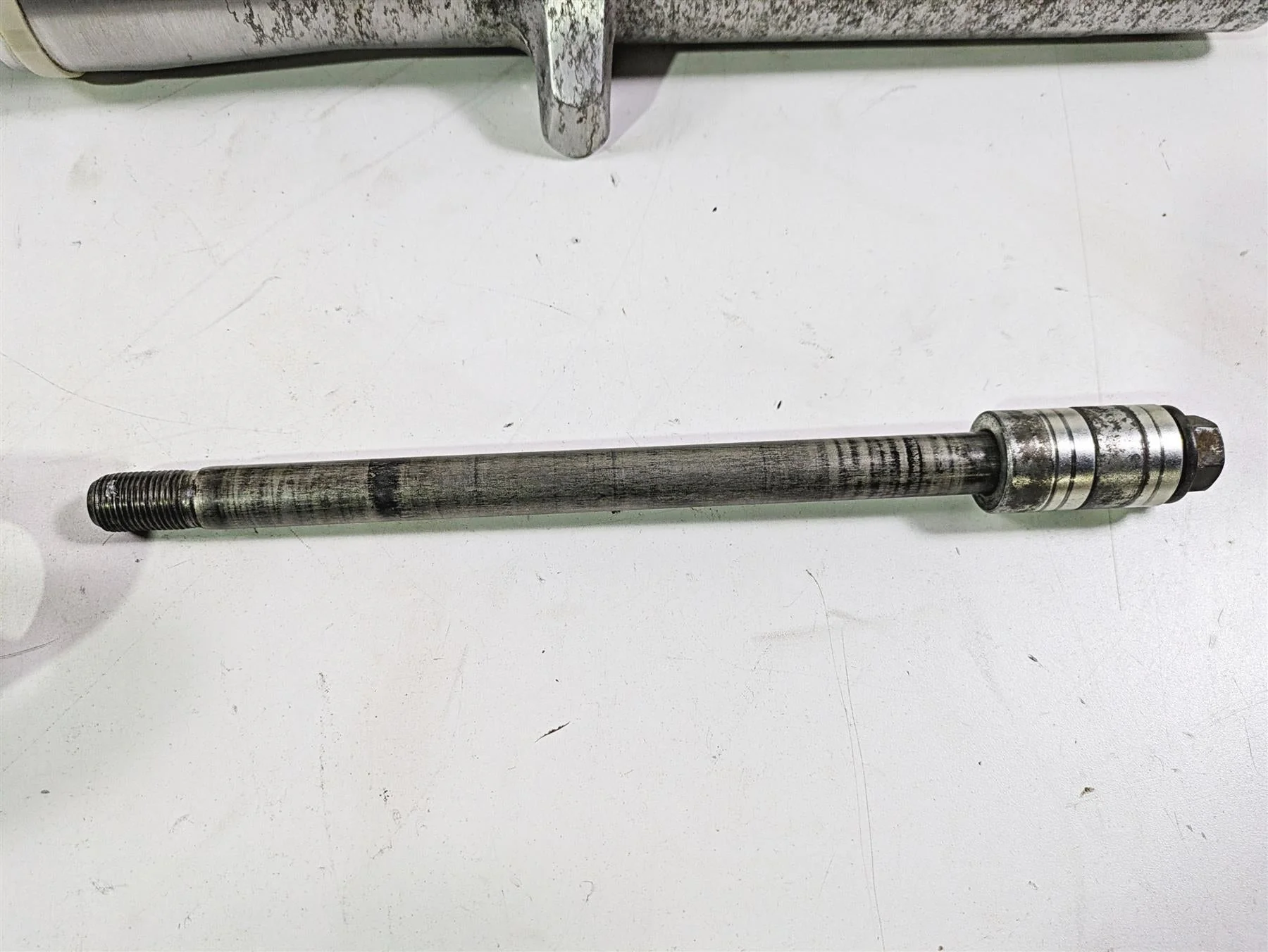 2008 Yamaha XVS1300 V-Star Tourer Front Forks & Triple Tree Set 3D8-23102-00-00 - Image 3