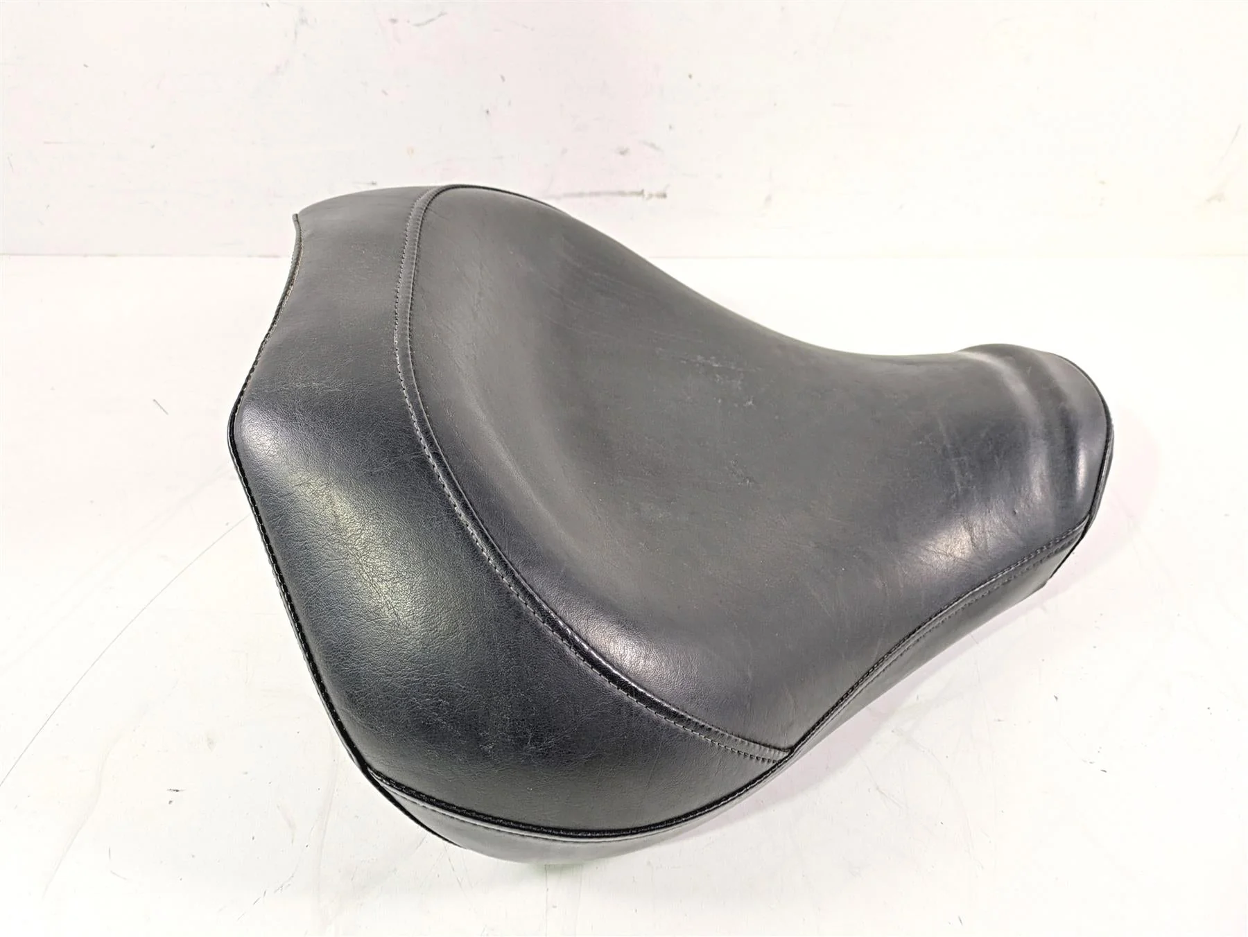 2008 Yamaha XVS1300 V-Star Tourer Front Rider Driver Seat Saddle 3D8-24710-00-00