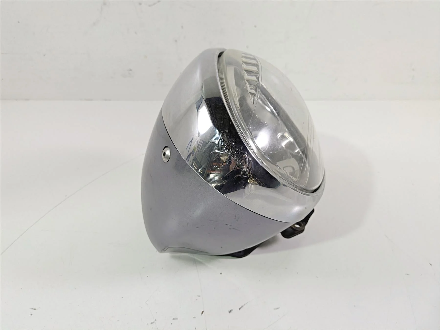 2008 Yamaha XVS1300 V-Star Tourer Headlight Head Light Lamp 3D8-84320-00-00 - Image 4