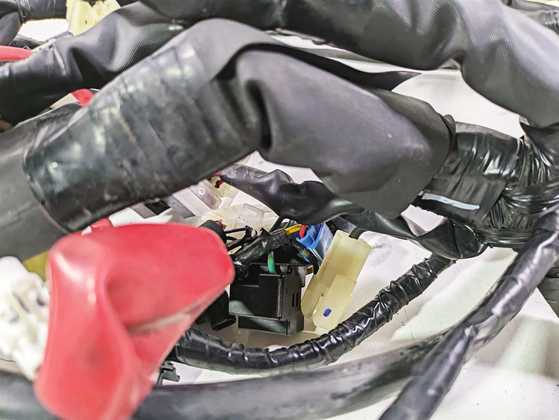 2008 Yamaha XVS1300 V-Star Tourer Main Wiring Harness Loom 3D8-82590-10-00 - Image 10