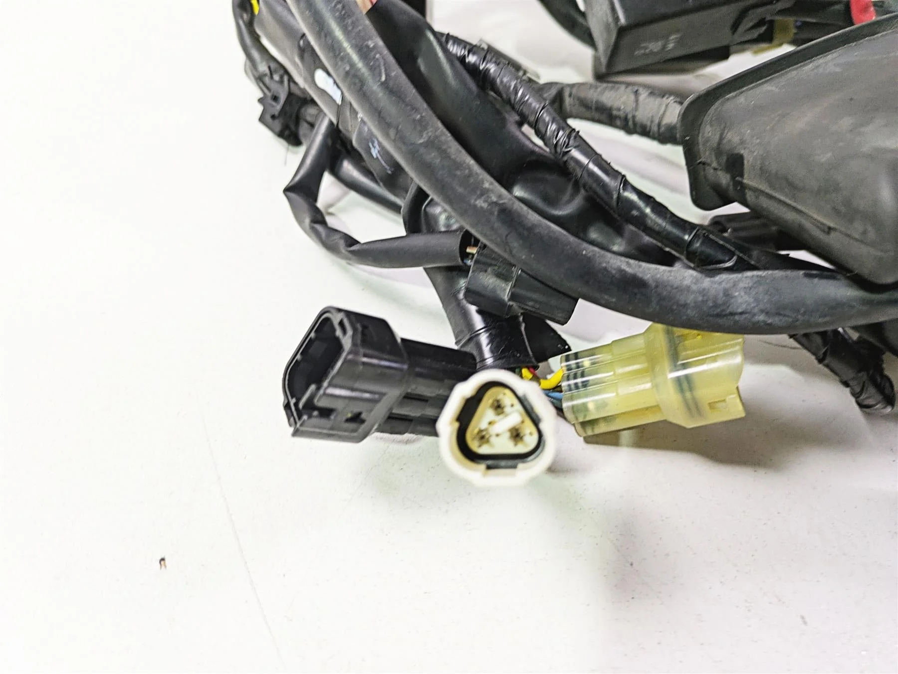 2008 Yamaha XVS1300 V-Star Tourer Main Wiring Harness Loom 3D8-82590-10-00 - Image 9