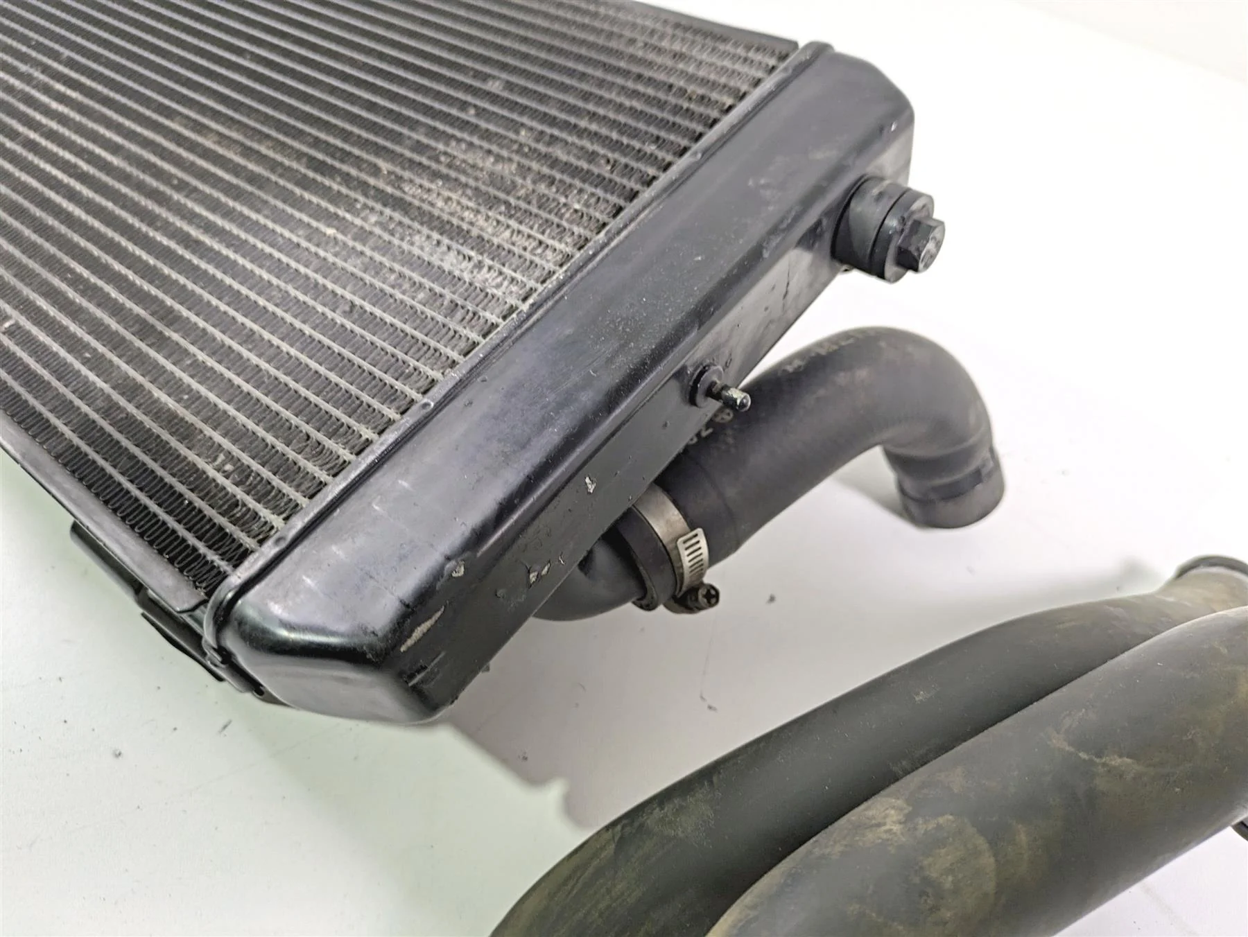 2008 Yamaha XVS1300 V-Star Tourer Radiator Fan Reservoir - READ 3D8-12461-00-00 - Image 11