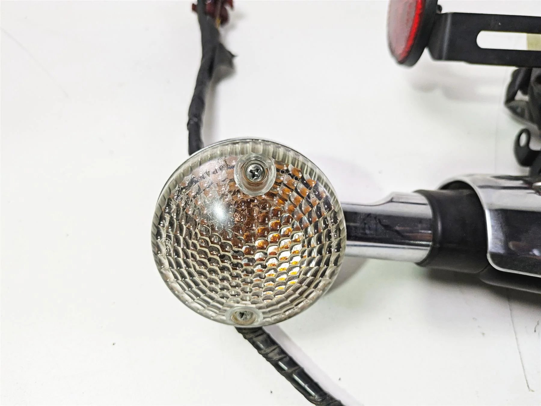 2008 Yamaha XVS1300 V-Star Tourer Rear Blinker Set & Mount -Read 3D8-83340-00-00 - Image 6