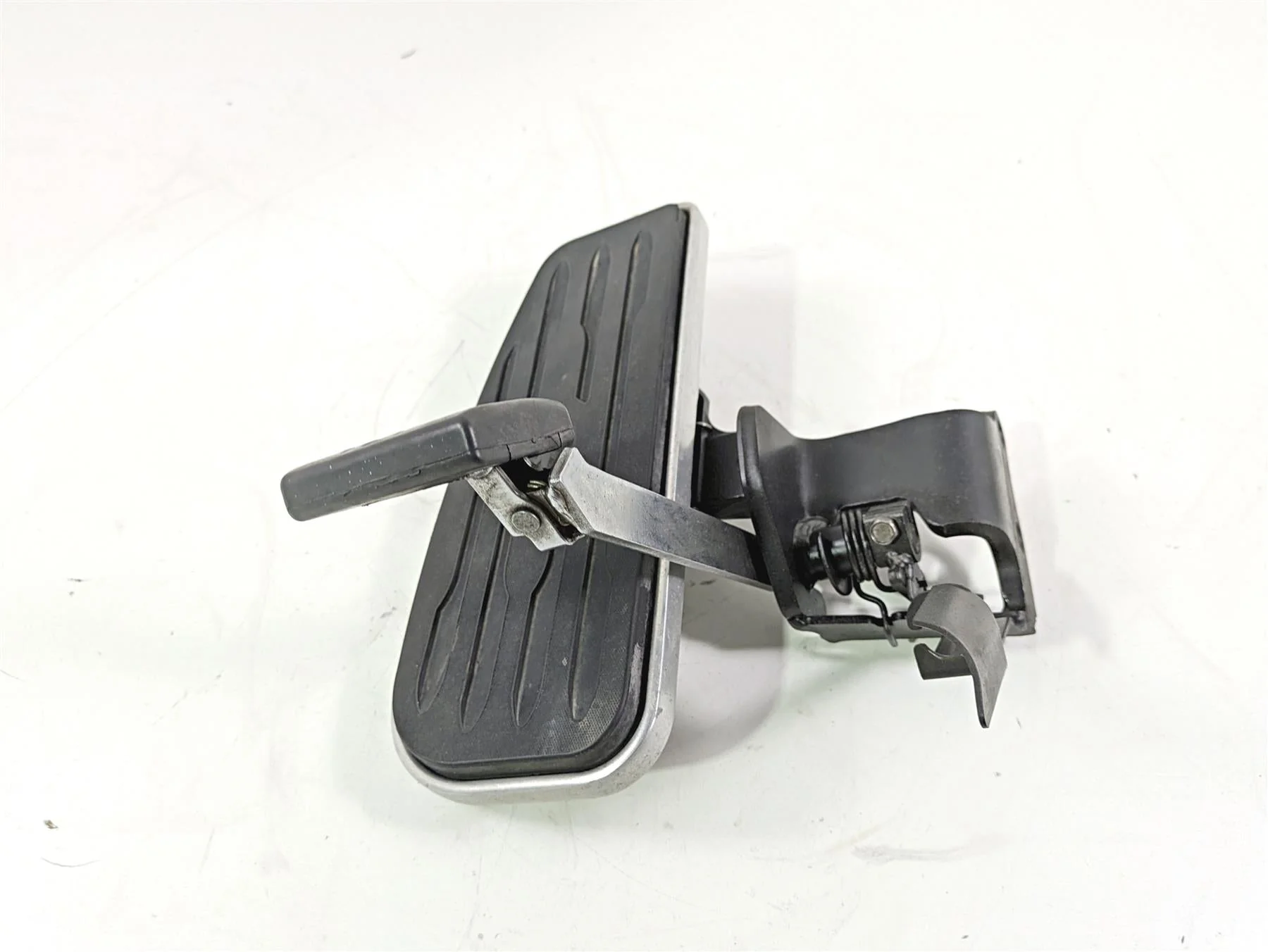2008 Yamaha XVS1300 V-Star Tourer Right Floorboard Brake Pedal 3D8-27420-00-00 - Image 3