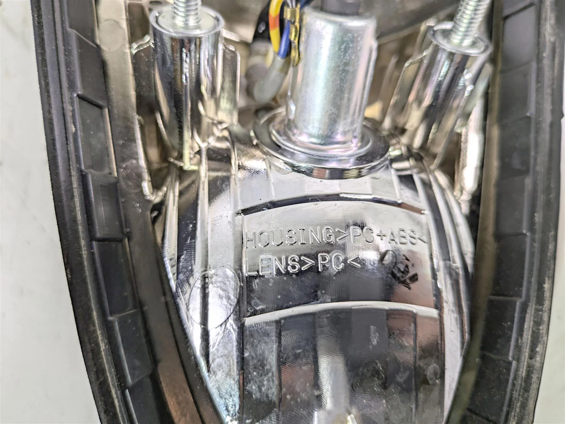 2008 Yamaha XVS1300 V-Star Tourer Taillight Tail Light Lamp Lens 3D8-84700-00-00 - Image 11
