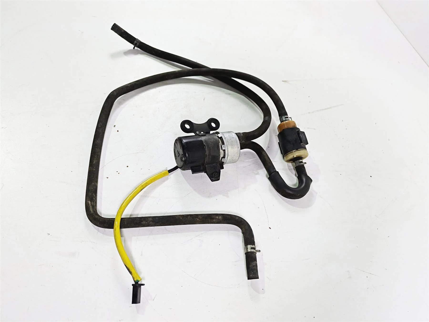 2008 Yamaha XVZ1300 Royal Star Fuel Gas Petrol Pump 4NK-13907-00-00 - Image 3