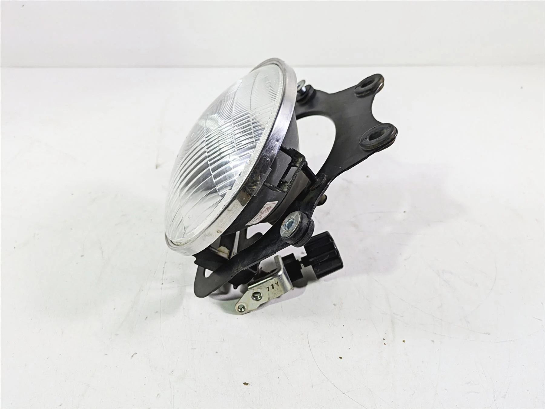 2008 Yamaha XVZ1300 Royal Star Headlight Head Light Lamp 4XY-84300-00-00 - Image 4