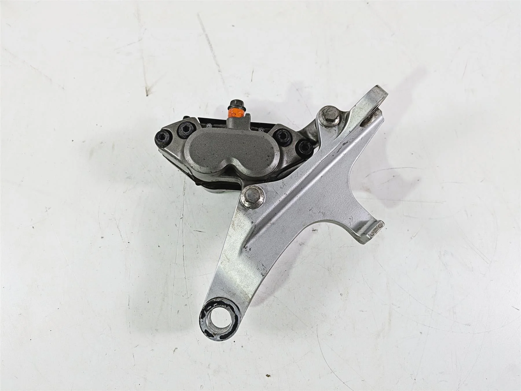 2008 Yamaha XVZ1300 Royal Star Rear Brake Caliper & Bracket 4NK-2580W-00-00 - Image 5