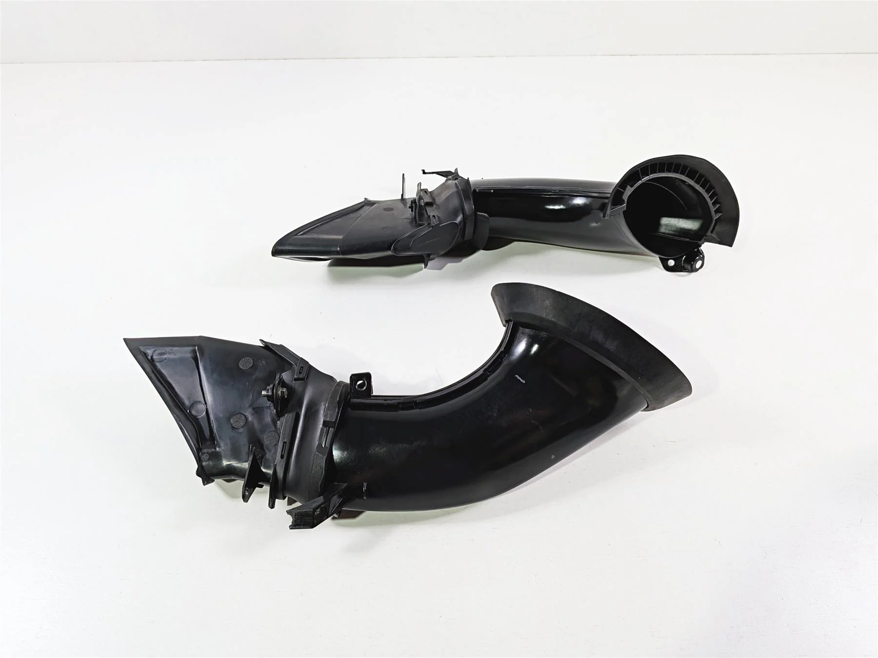 2008 Yamaha YZF R1 RN19 Air Intake Duct Set & Covers 4C8-2838R-00 4C8-2838N-00 - Image 6