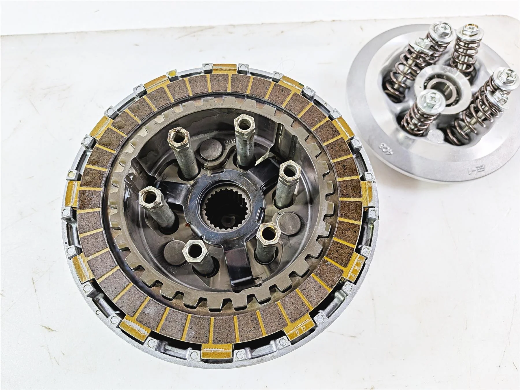 2008 Yamaha YZF R1 RN19 Clutch Basket & Friction Disc Set 4C8-16150-00-00 - Image 8
