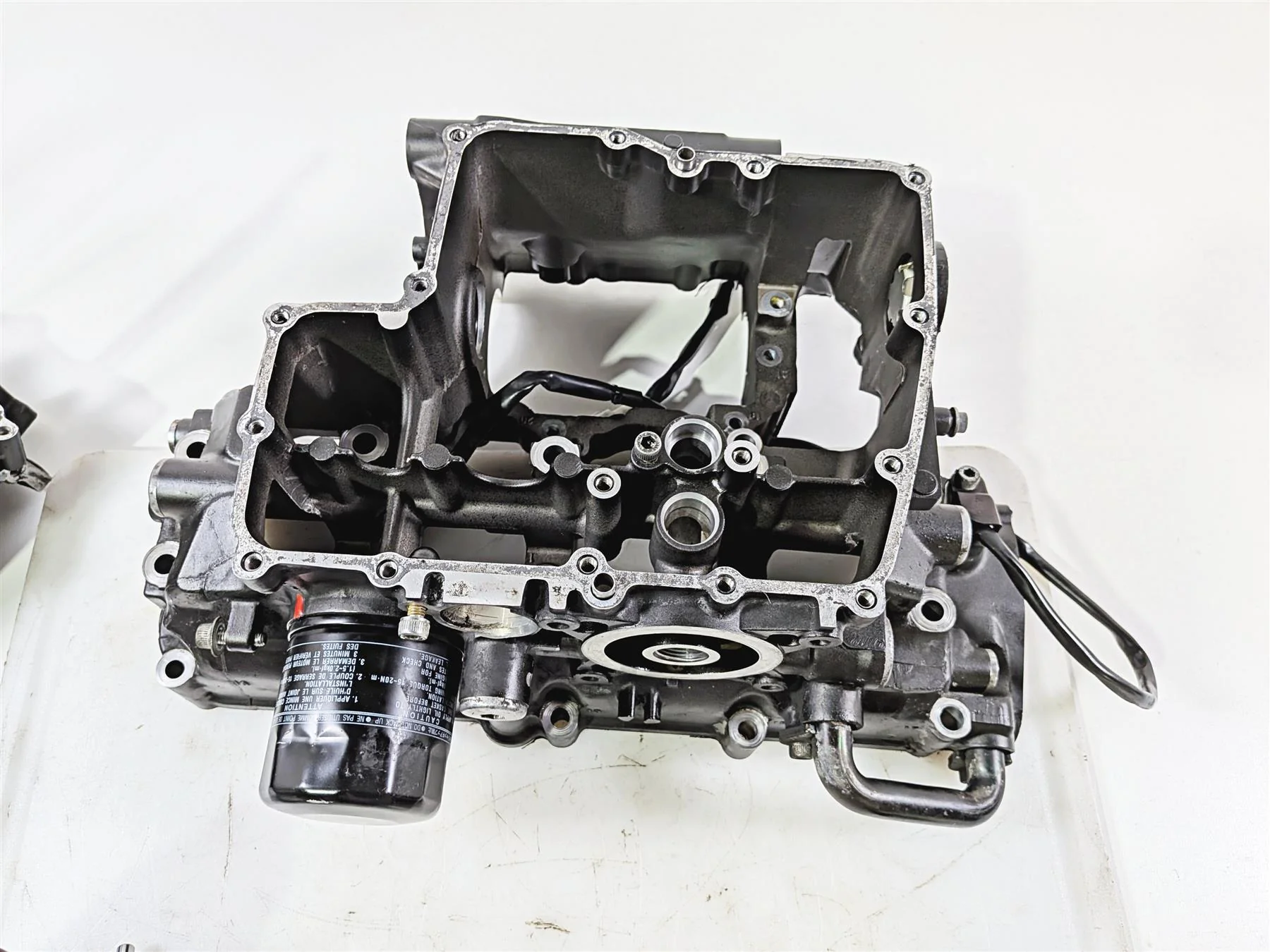 2008 Yamaha YZF R1 RN19 Engine Crank Case Set N516E 4C8-15100-00-00 4C8-15100-19 - Image 11