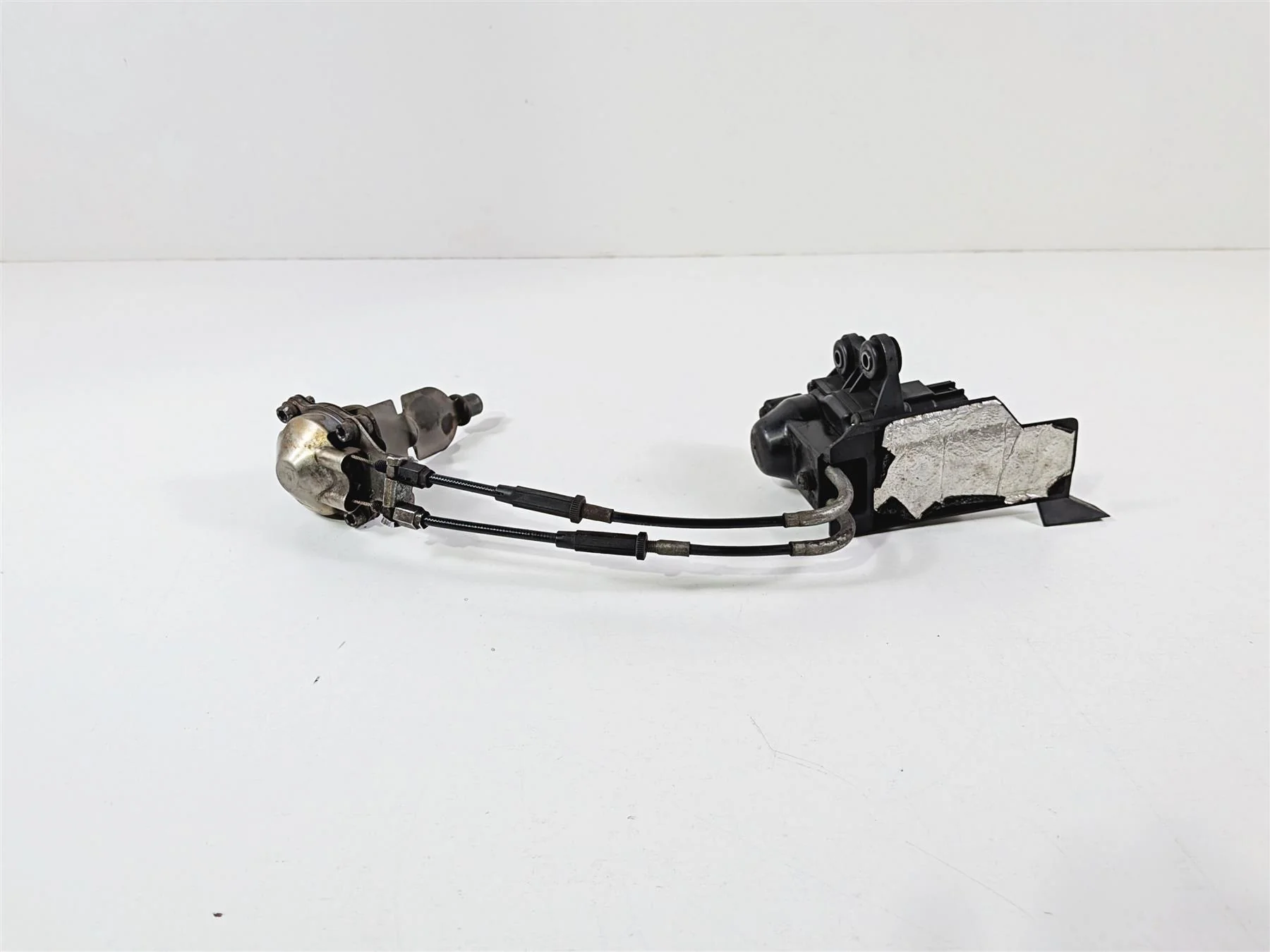 2008 Yamaha YZF R1 RN19 Exhaust Valve & Servo Actuator Motor 5VY-85820-10-00 - Image 3