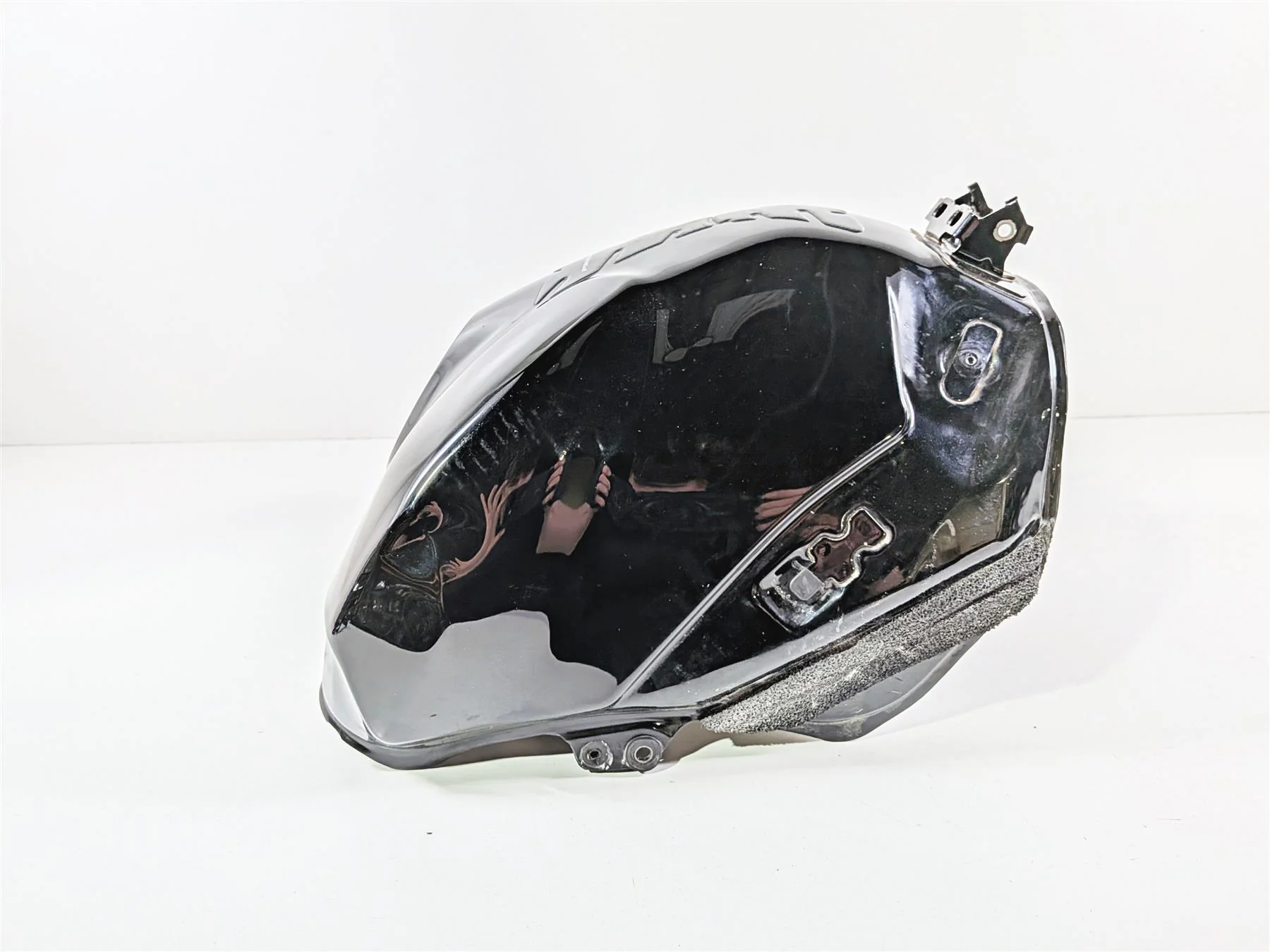 2008 Yamaha YZF R1 RN19 Fuel Gas Petrol Tank - Dent On Left Side 4C8-YK241-00