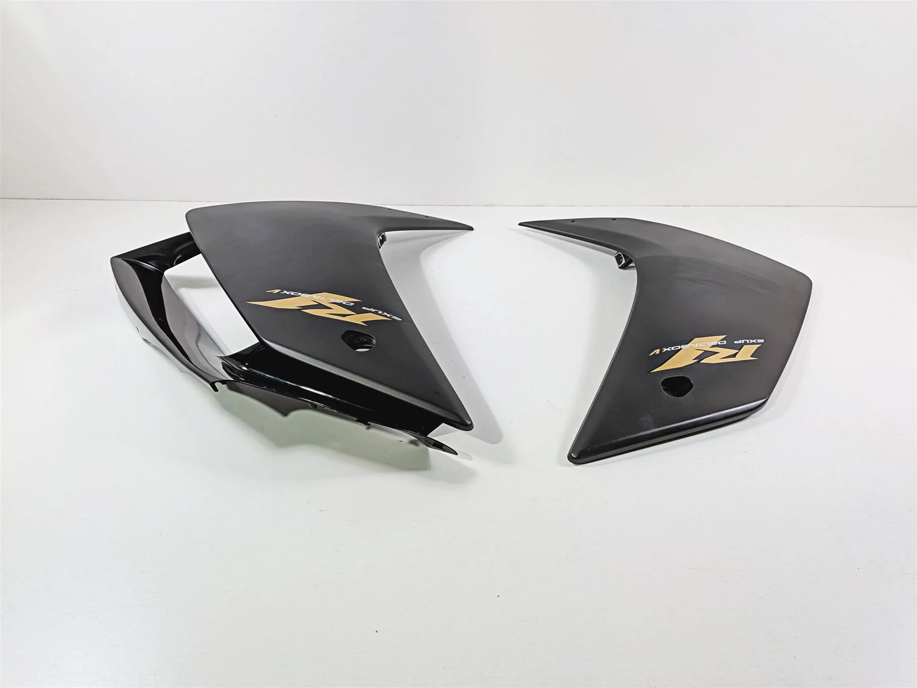 2008 Yamaha YZF R1 RN19 Left Right Side Fairing Cover Set 4C8-Y283U 4C8-Y283V-00 - Image 5