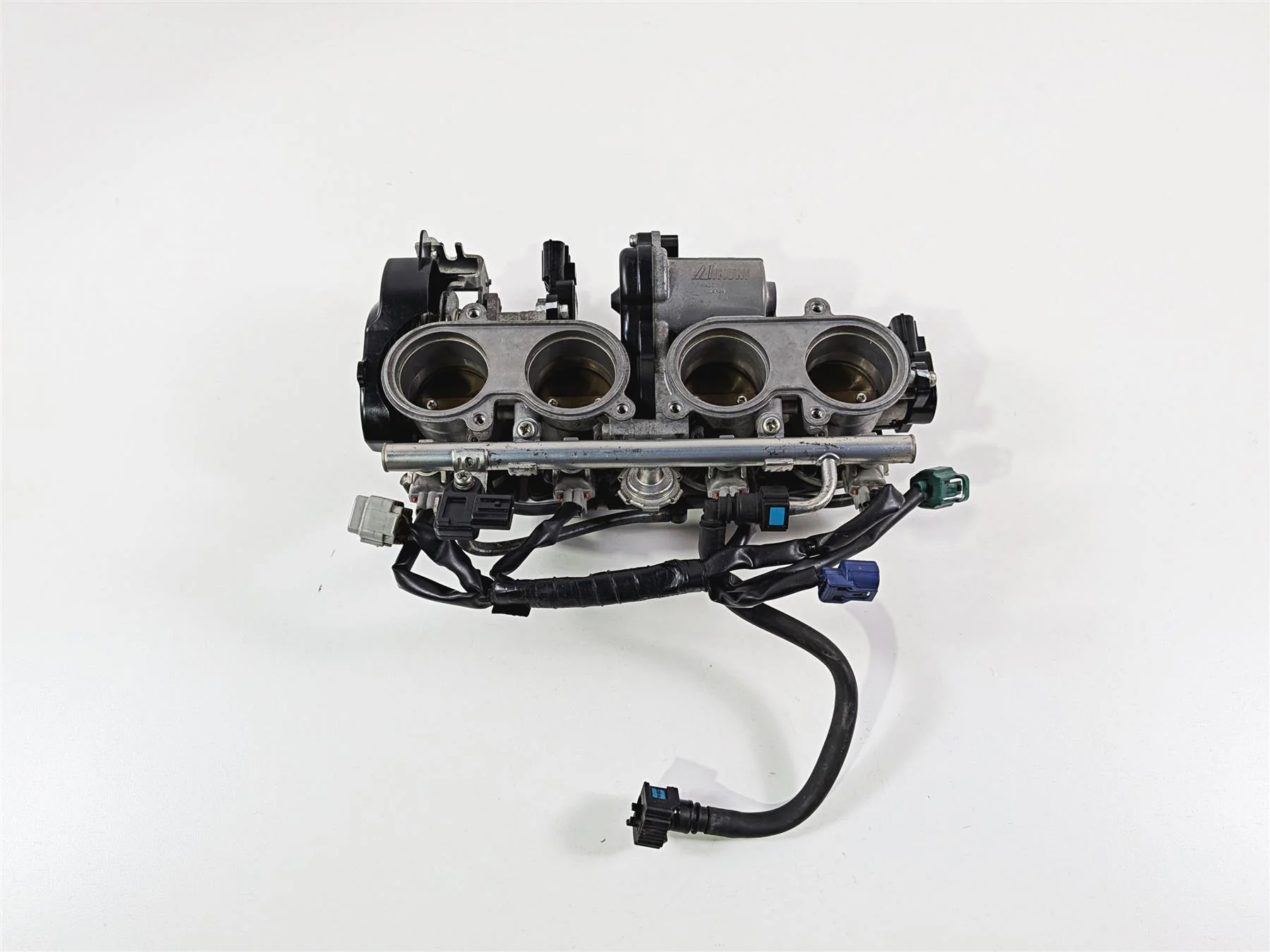 2008 Yamaha YZF R1 RN19 Mikuni Throttle Body Injectors & Wiring 4C8-13750-20-00 - Image 10