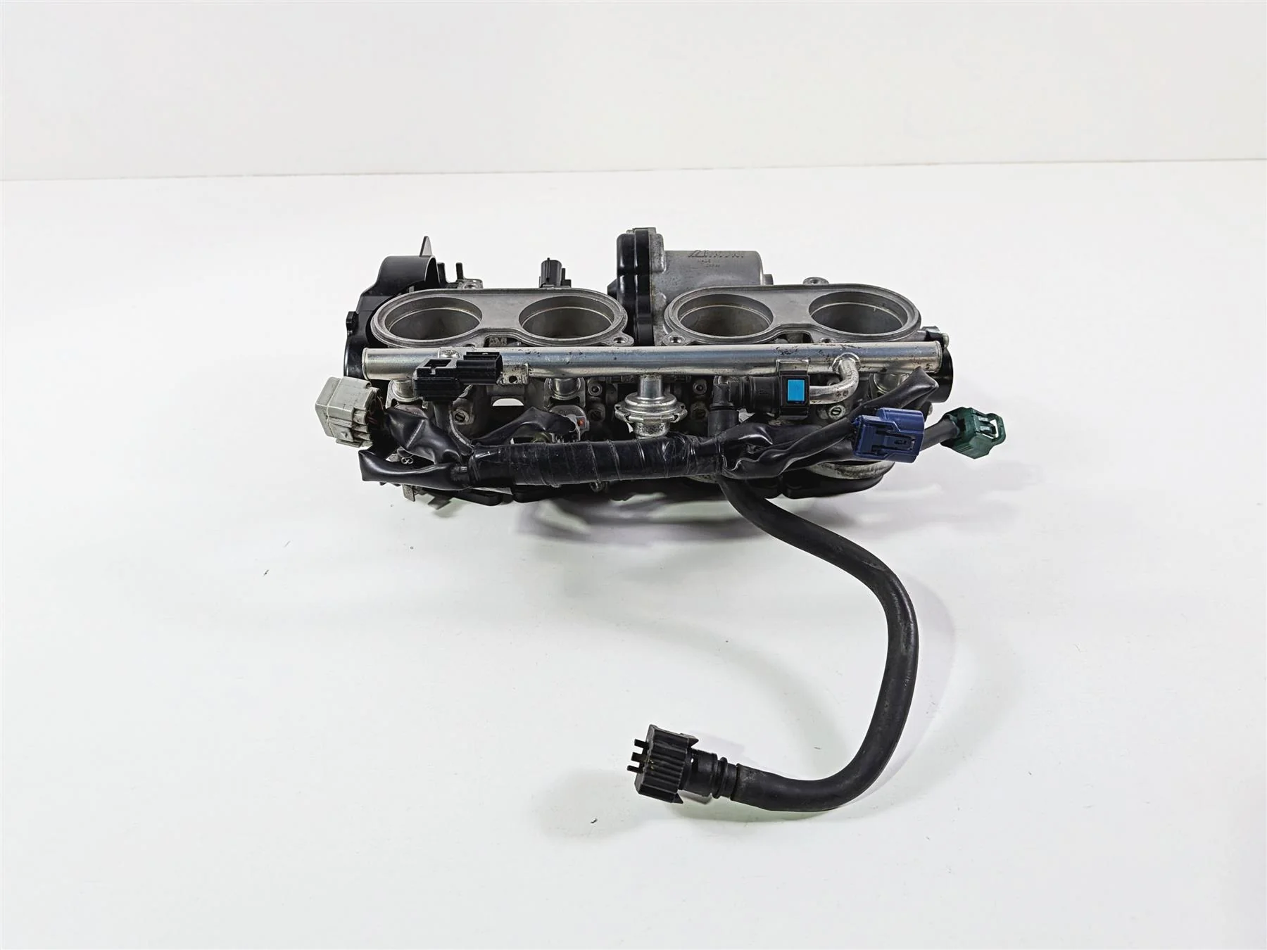 2008 Yamaha YZF R1 RN19 Mikuni Throttle Body Injectors & Wiring 4C8-13750-20-00 - Image 11