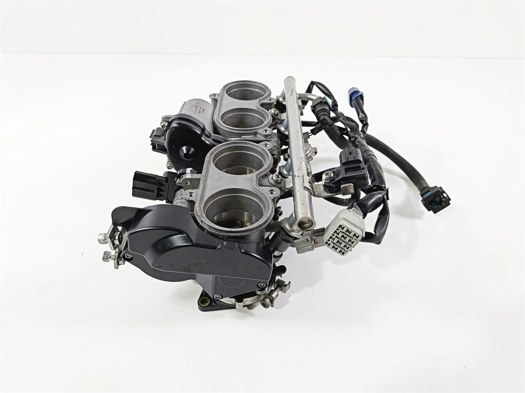 2008 Yamaha YZF R1 RN19 Mikuni Throttle Body Injectors & Wiring 4C8-13750-20-00 - Image 12