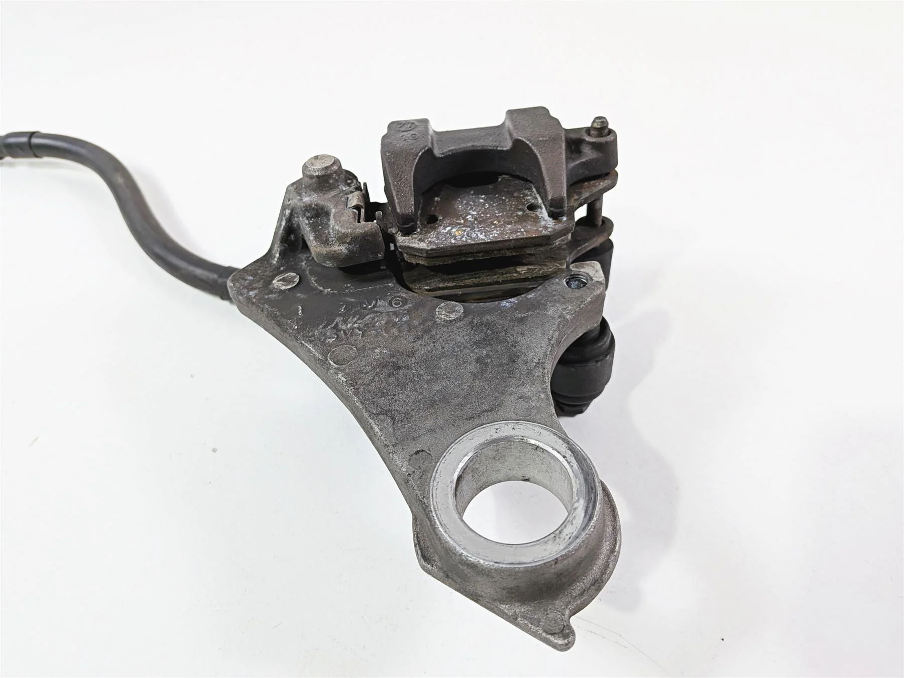 2008 Yamaha YZF R1 RN19 Nissin Rear Brake Caliper & Bracket 5VY-2580W-11-00 - Image 8