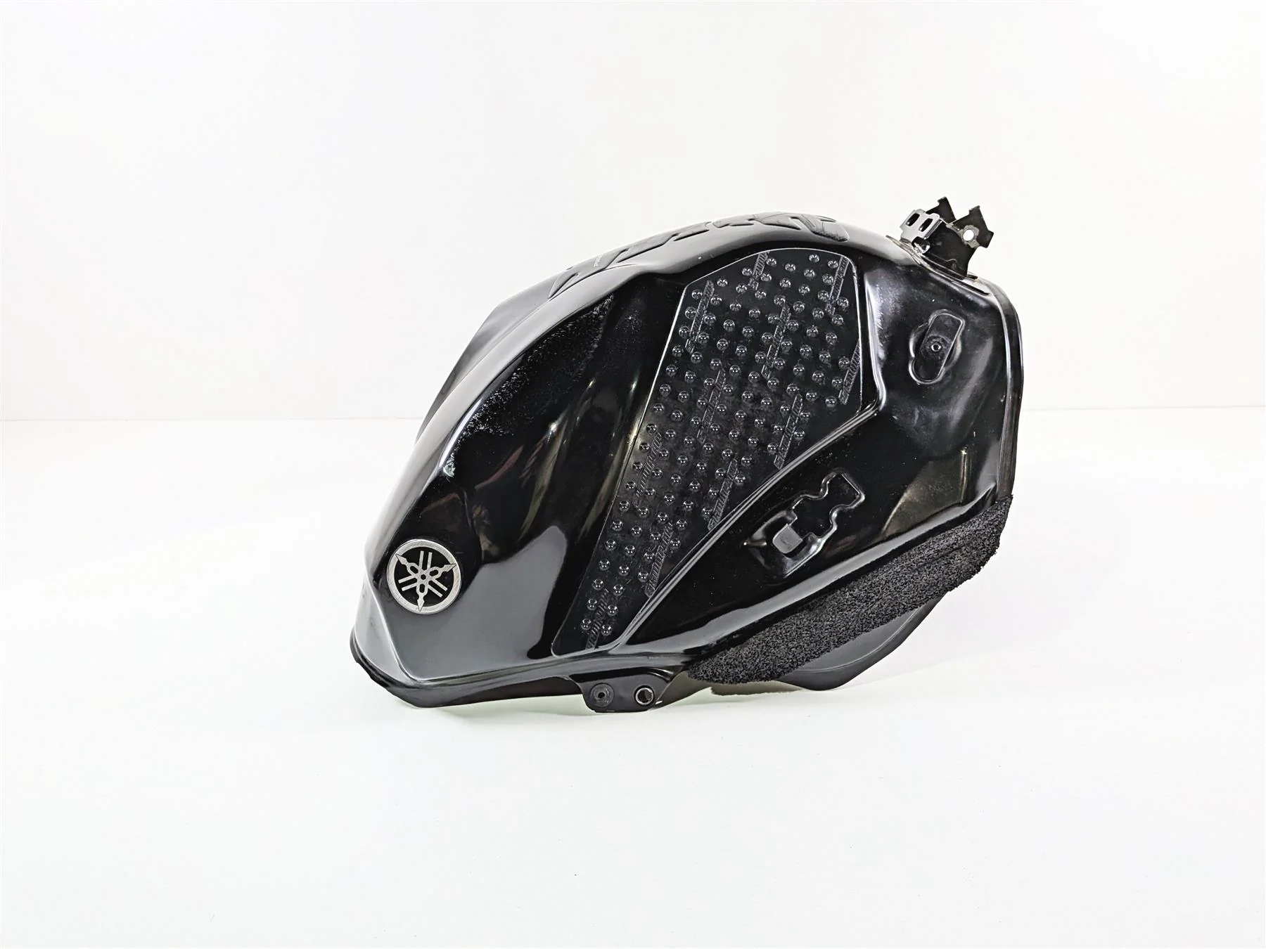 2008 Yamaha YZF R1 RN19 Oem Fuel Gas Petrol Tank -Dent On Left Side 4C8-YK241-00 - Image 4