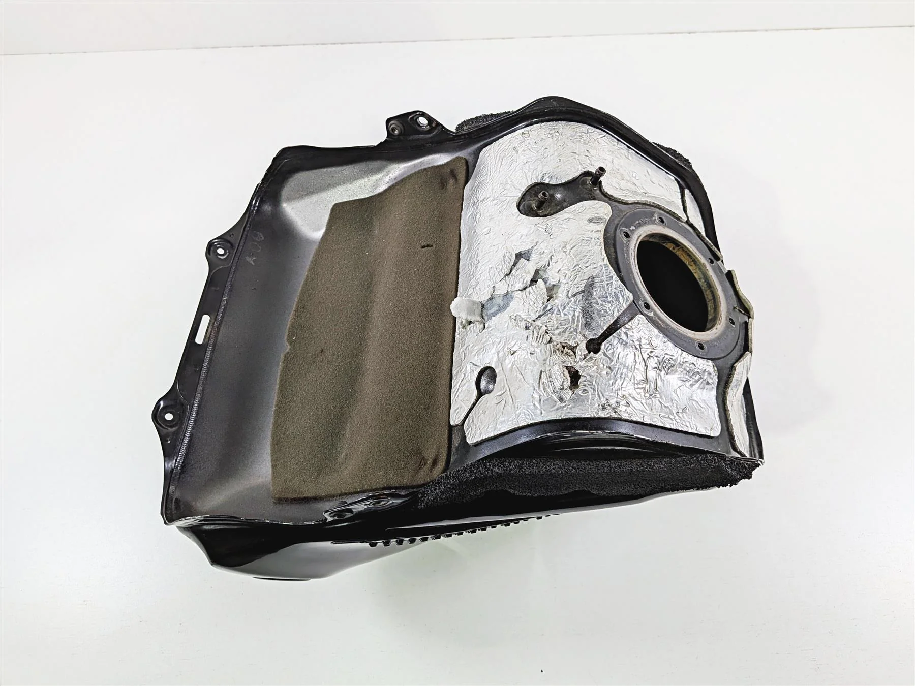2008 Yamaha YZF R1 RN19 Oem Fuel Gas Petrol Tank -Dent On Left Side 4C8-YK241-00 - Image 7