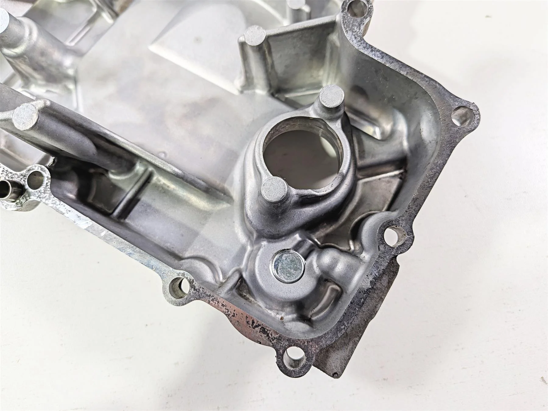 2008 Yamaha YZF R1 RN19 Oil Pan Bottom Engine Cover 4C8-13417-00-00 4C8-13400-00 - Image 9