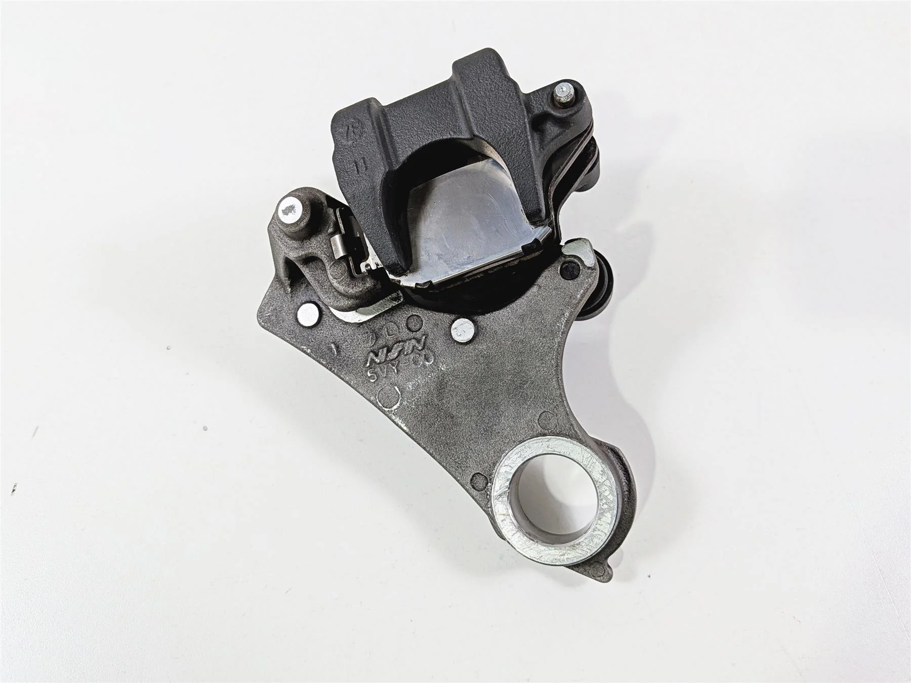 2008 Yamaha YZF R1 RN19 Rear Brake Caliper & Bracket Nissin 5VY-2580W-11-00 - Image 7