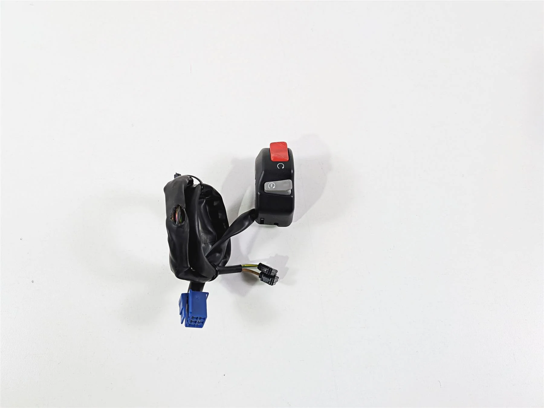 2008 Yamaha YZF R1 RN19 Right Hand Control Switch Start Stop 4C8-83975-00-00