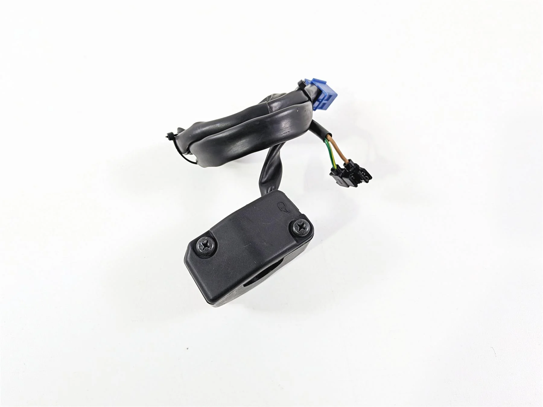 2008 Yamaha YZF R1 RN19 Right Hand Control Switch Start Stop 4C8-83975-00-00 - Image 6