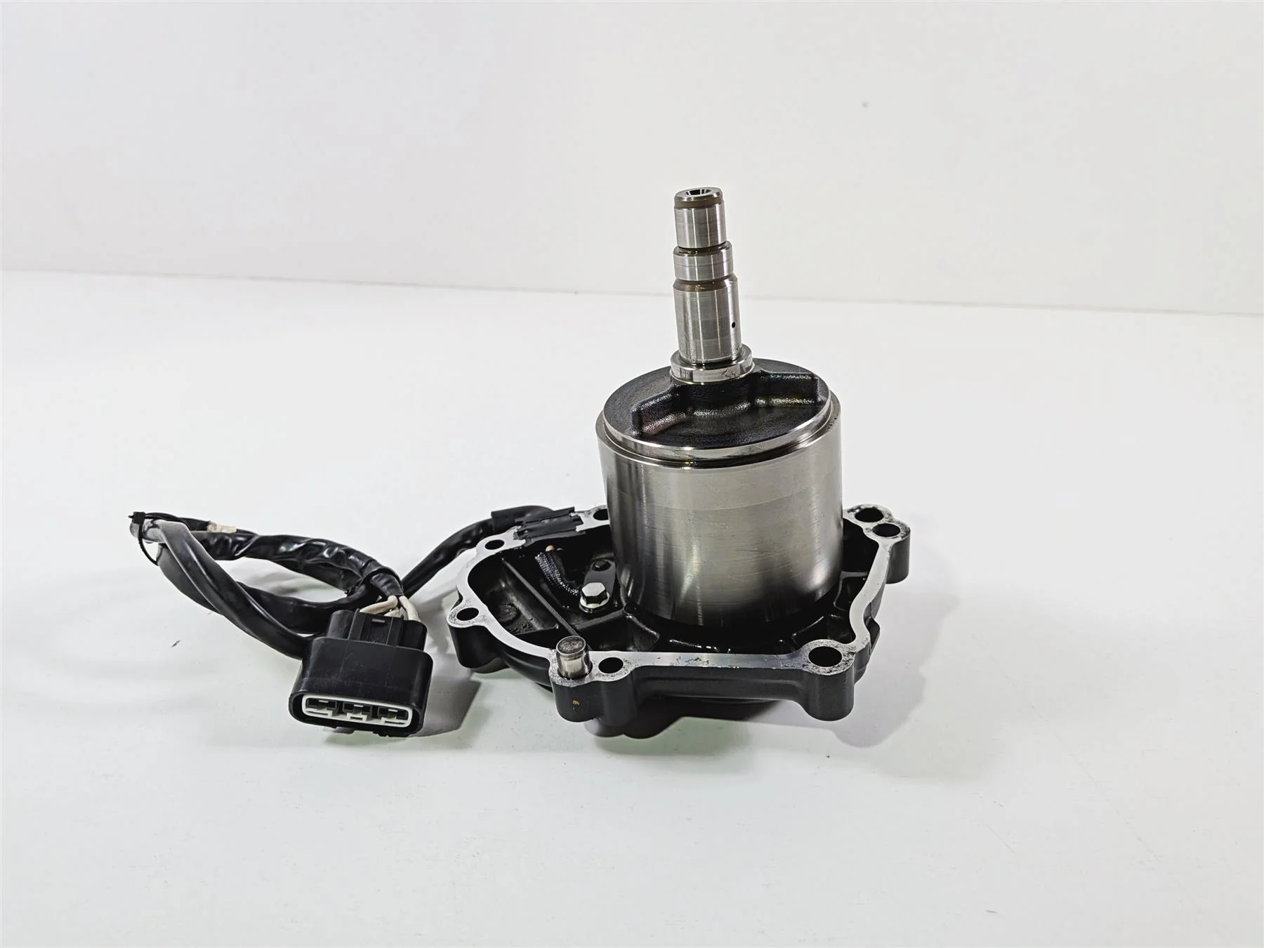 2008 Yamaha YZF R1 RN19 Stator Rotor & Engine Side Cover 2D1-81410-10-00 - Image 7