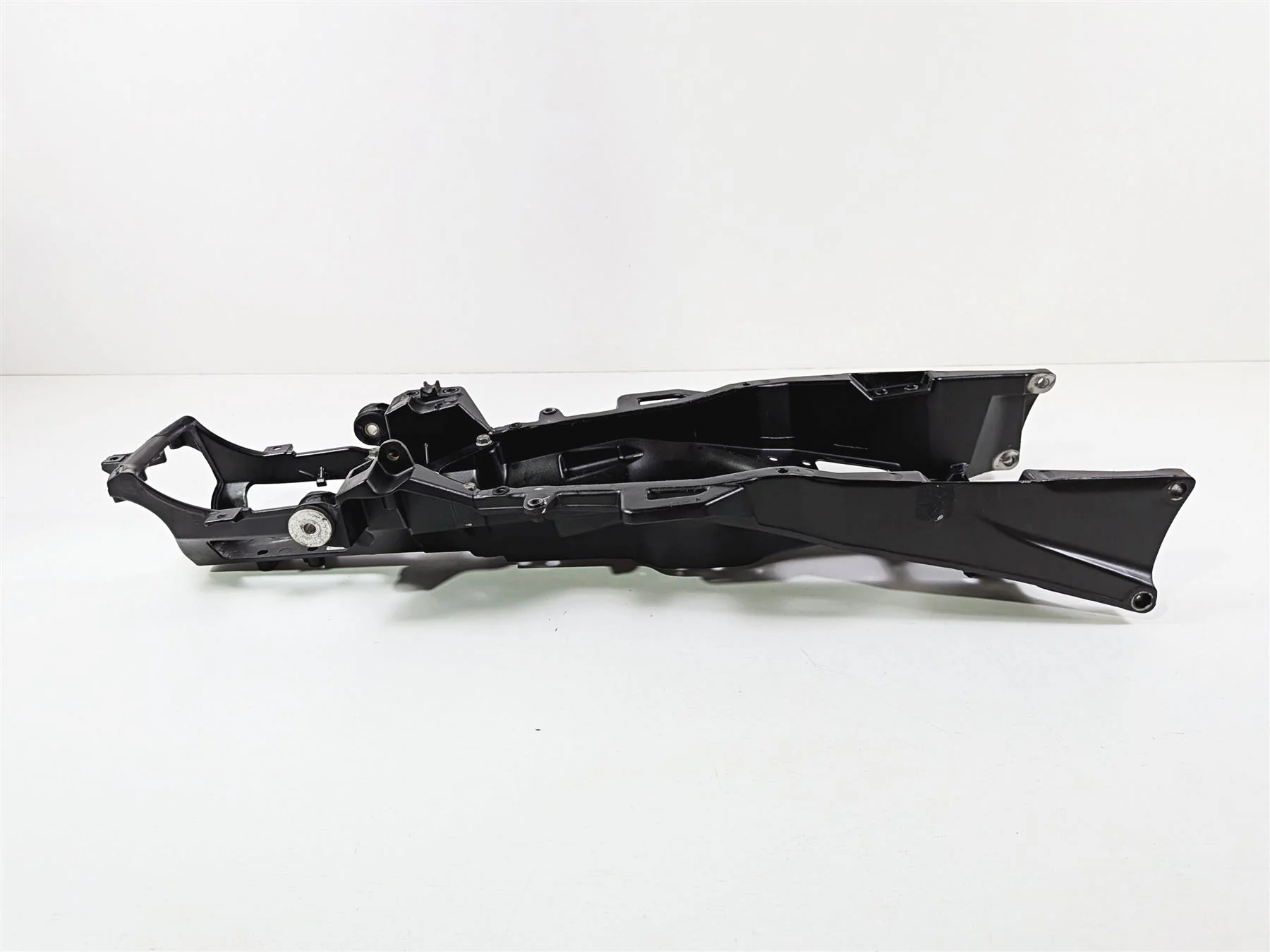 2008 Yamaha YZF R1 RN19 Straight Rear Black Subframe Sub Frame 4C8-21190-00-00 - Image 2