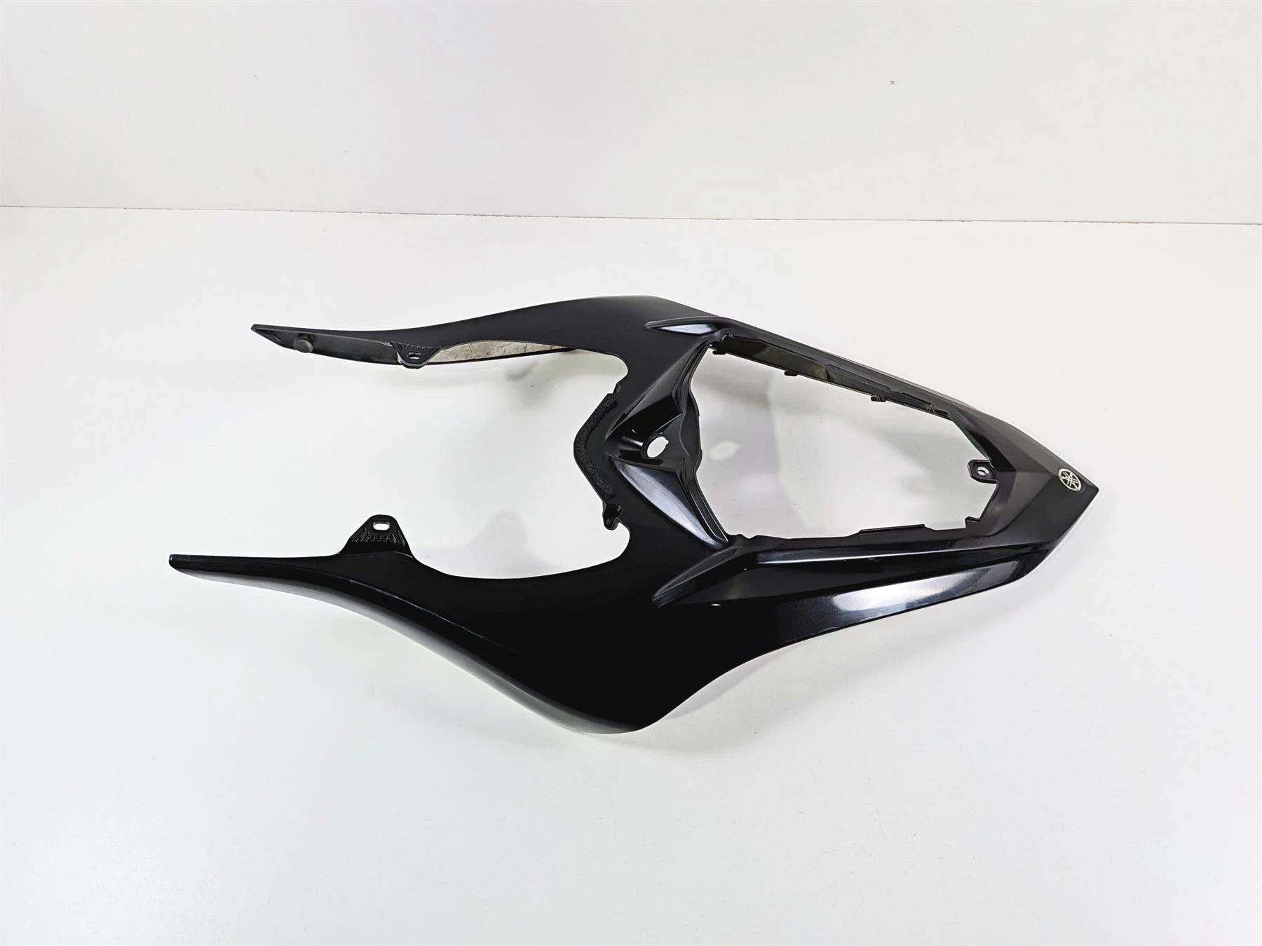 2008 Yamaha YZF R1 RN19 Tail Fairing Cover Cowl Plastic Black 4C8-21711 - Image 2