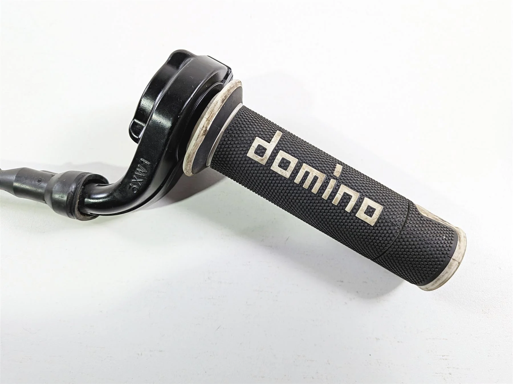 2008 Yamaha YZF R1 RN19 Throttle Grip & Cables 4C8-26240-00-00 4C8-26302-00-00 - Image 2