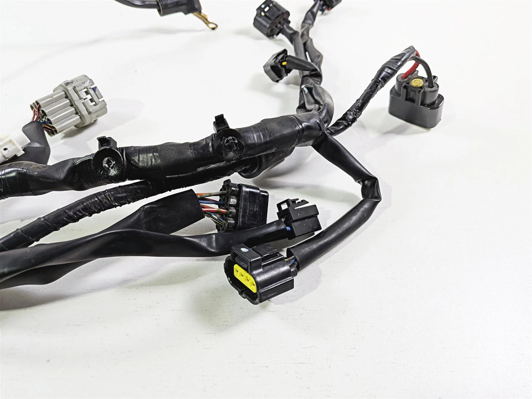 2008 Yamaha YZF R1 RN19 Wiring Harness Loom -Cut Taillight Wire 4C8-82590-40-00 - Image 10