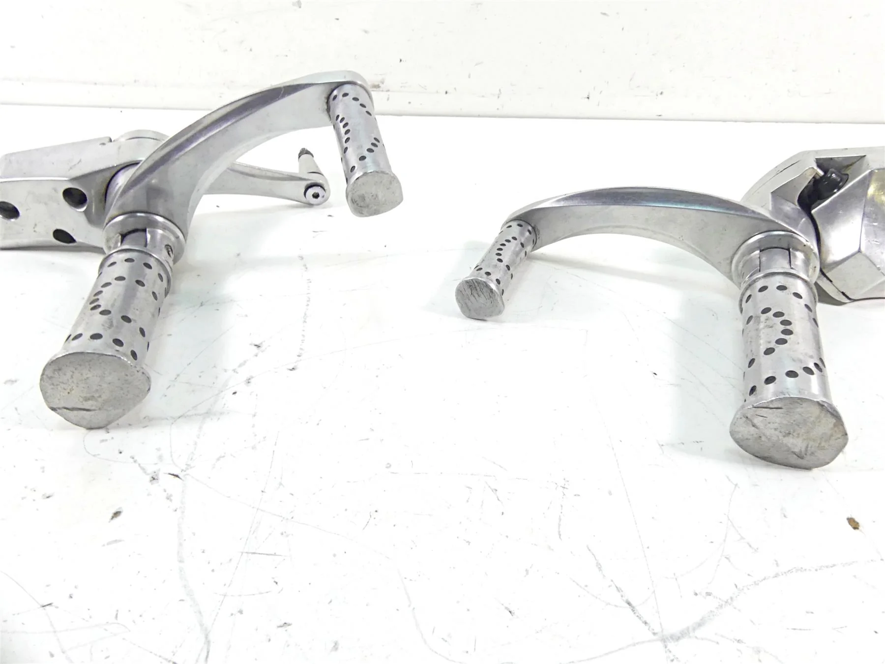 2009 Big Dog K9 Left Right Foot Peg Control Set 162-000001-02 162-000002-02 - Image 11