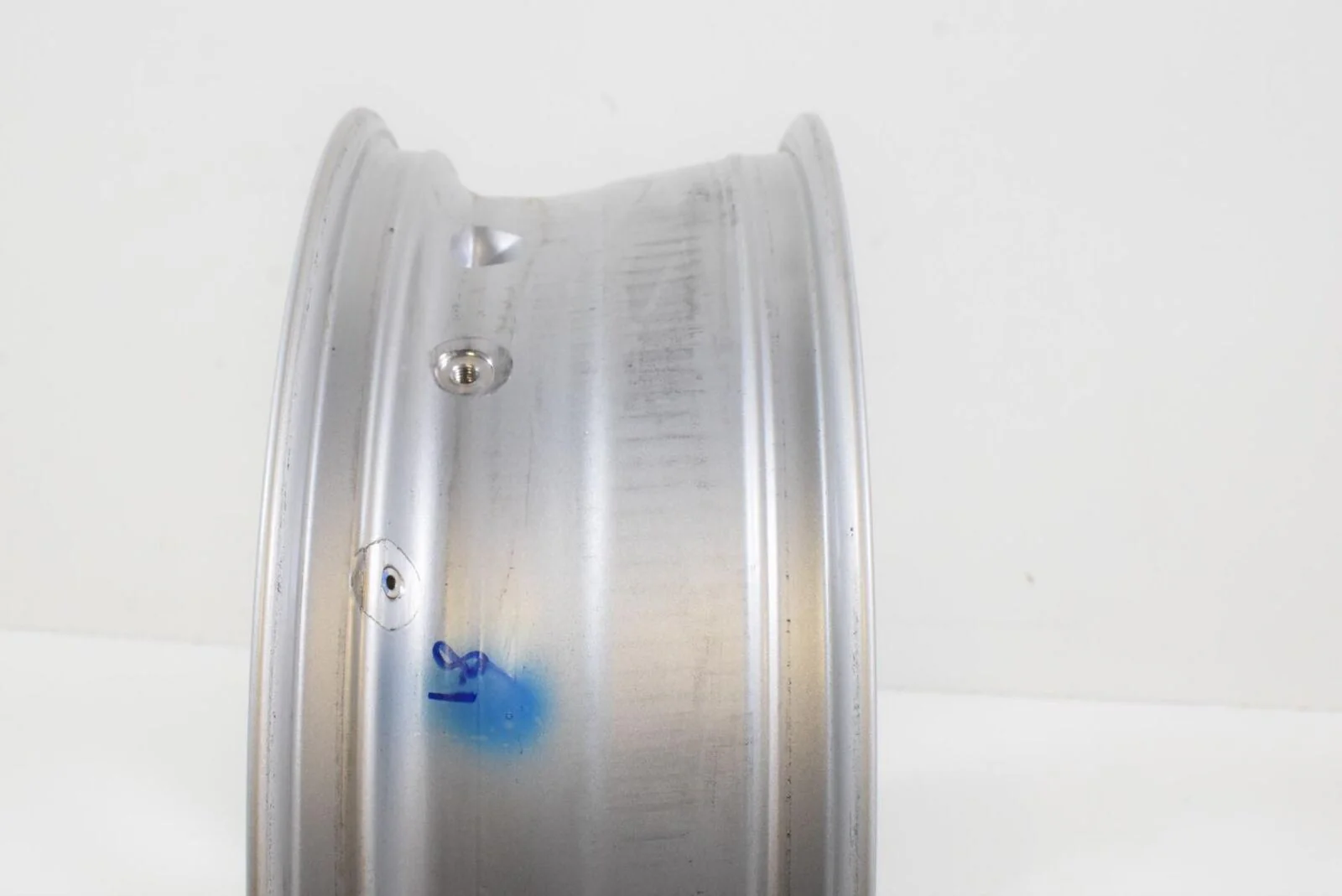 2009 BMW F800 ST K71 Rear Wheel Rim DENT 5.5x17 36317684724 - Image 2