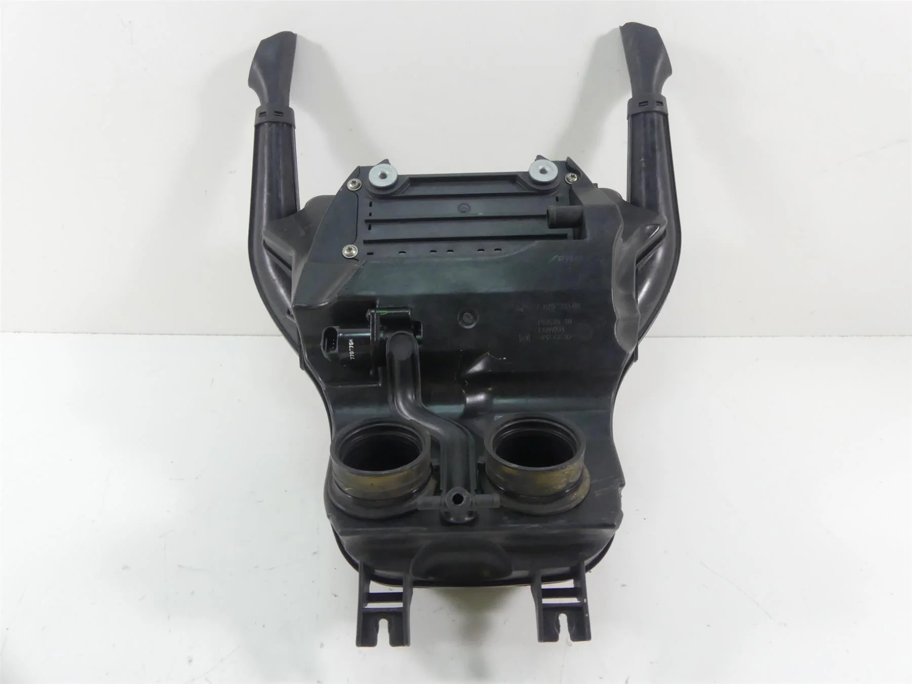 2009 BMW F800GS K72 Air Filter Cleaner Breather Box Set 13717679333 - Image 7