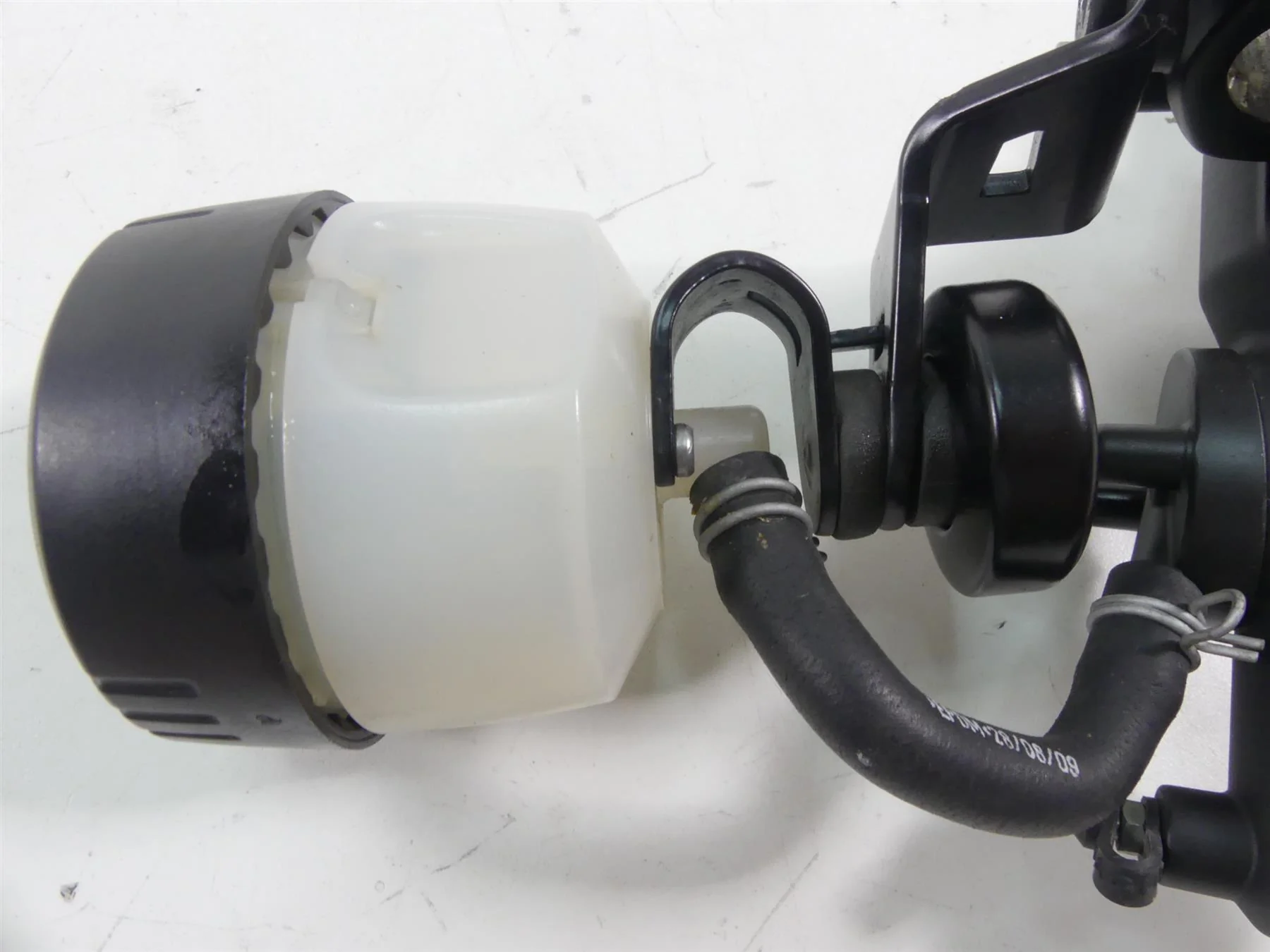 2009 BMW F800GS K72 Front Brake Master Cylinder + Lever - Abs 32727727050 - Image 7
