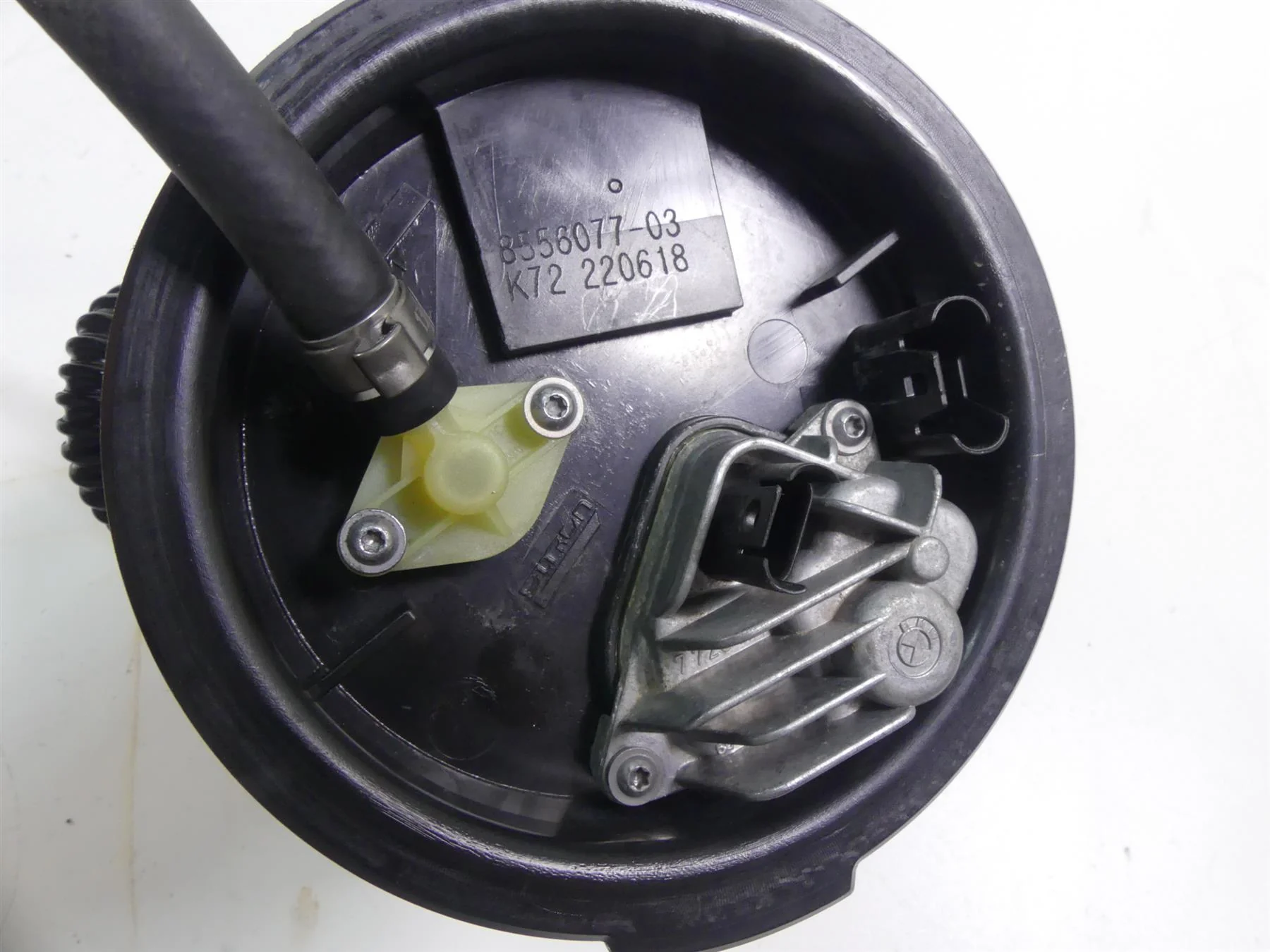 2009 BMW F800GS K72 Fuel Gas Petrol Pump + Level Sender - Tested 16148556077 - Image 10