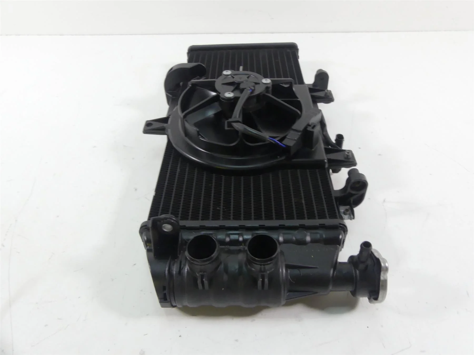 2009 BMW F800GS K72 Radiator Cooler Fan Reservoir Hoses Tube Set 7699226 - Image 2