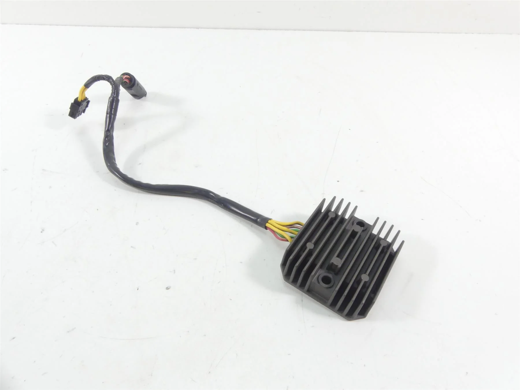 2009 BMW F800GS K72 Rectifier Voltage Regulator 61312346550 SH541G-12