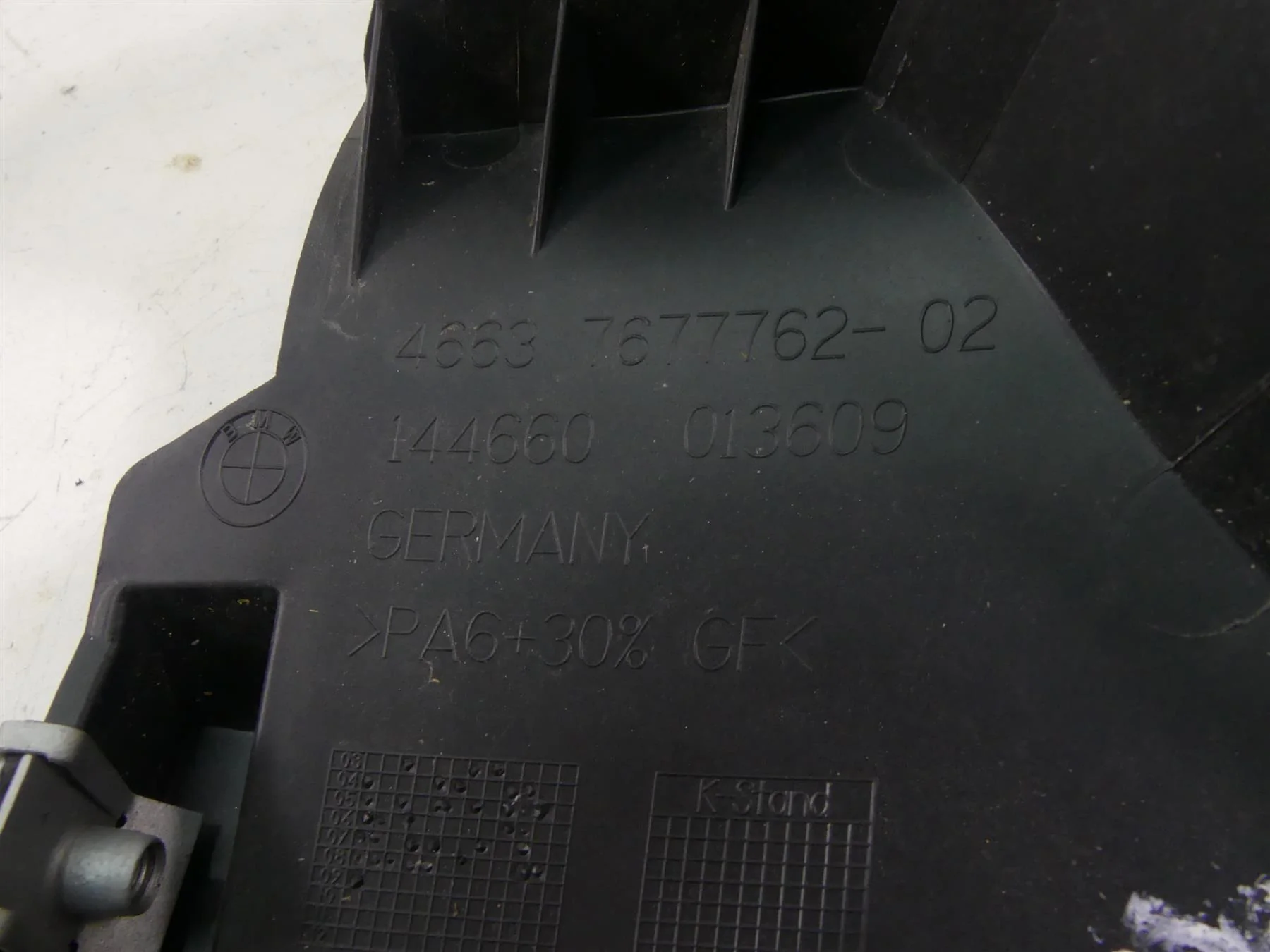 2009 BMW K1300 S K40 Front Fairing Stay Carrier Mount Holder 46637677761 - Image 11