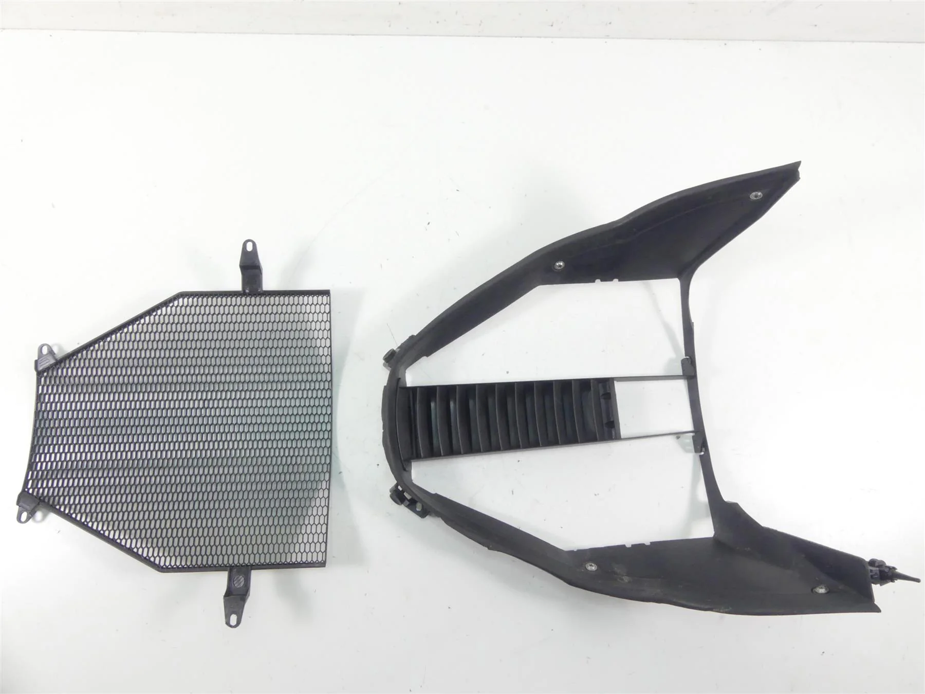 2009 BMW K1300 S K40 Water Coolant Radiator Cover Fairing Set 17117673162