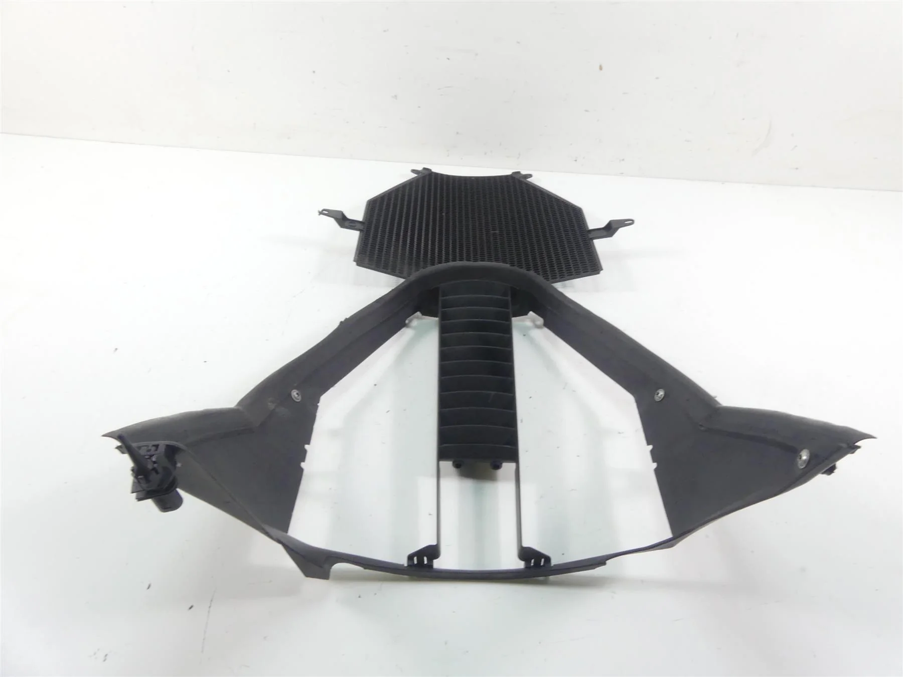 2009 BMW K1300 S K40 Water Coolant Radiator Cover Fairing Set 17117673162 - Image 12