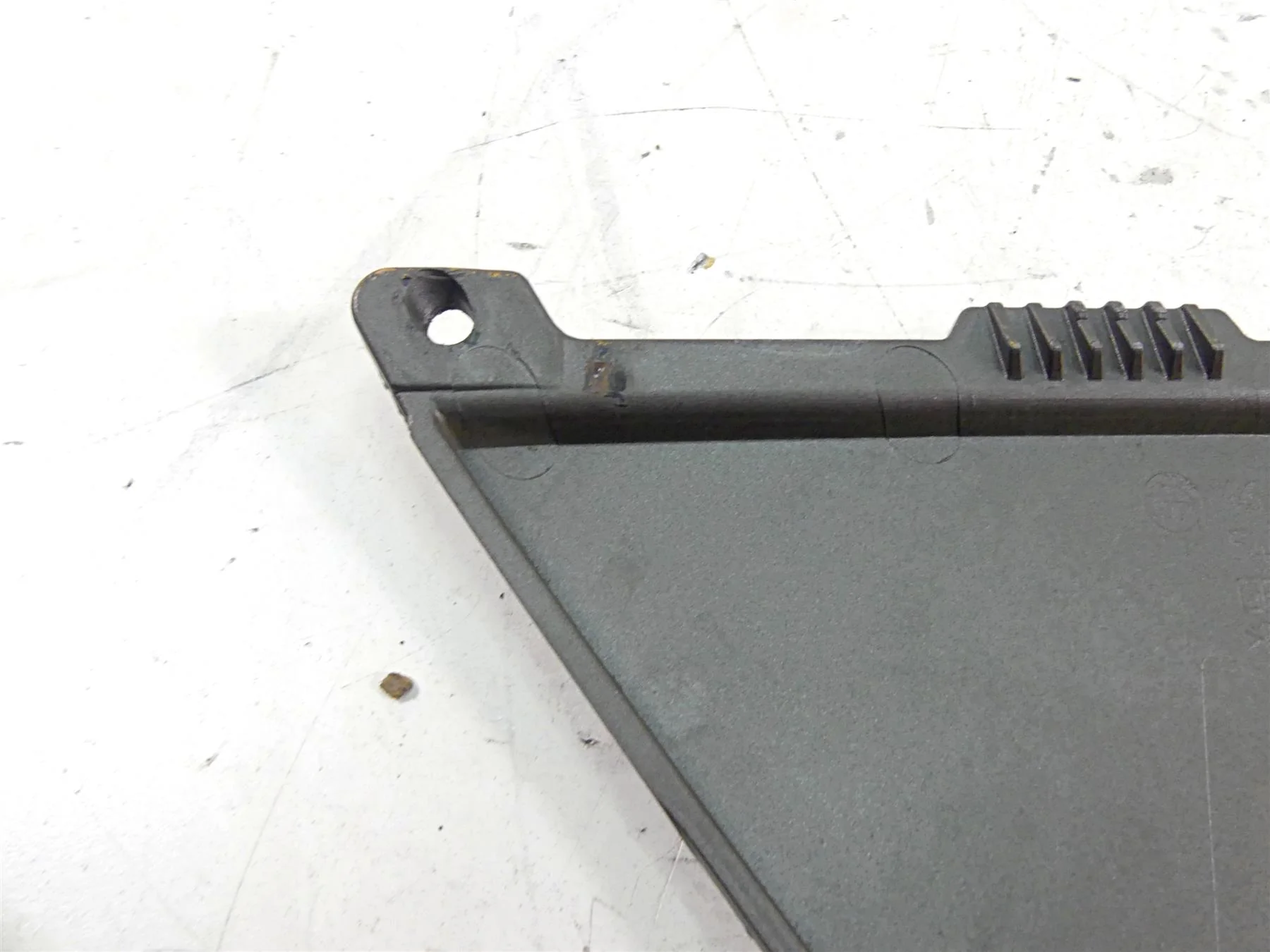 2009 BMW R1200 GS K25 Left Between Leg Side Cover Fairing 46637693433 - Image 7