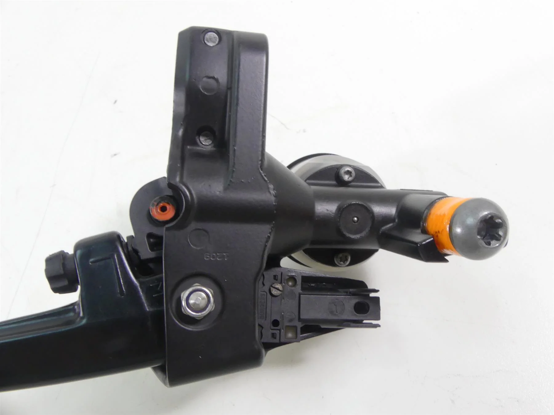 2009 BMW R1200GS K25 Clutch Master Cylinder + Lever 13mm 32727728852 - Image 7