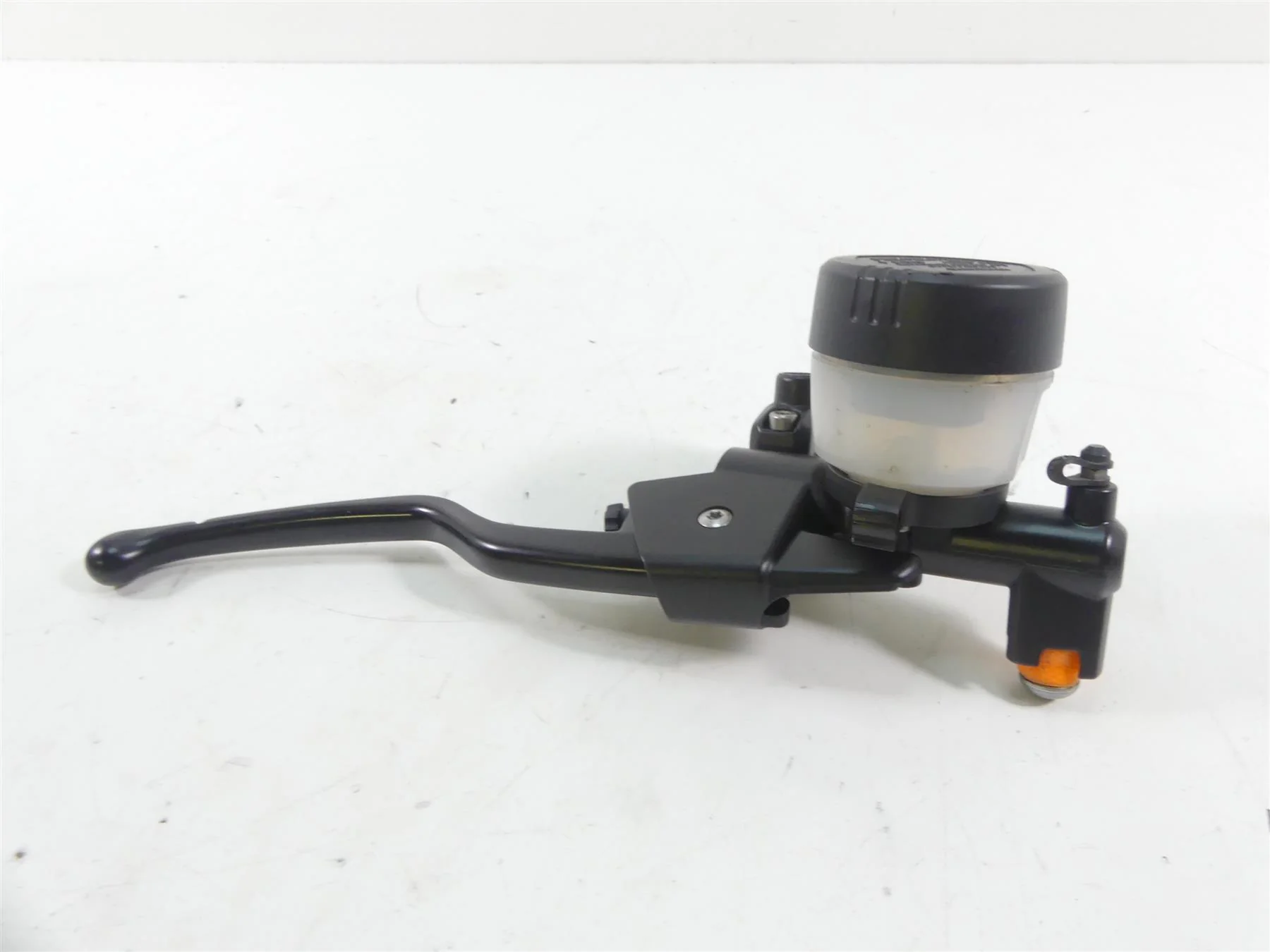 2009 BMW R1200GS K25 Front Brake Master Cylinder + Lever 32727727025