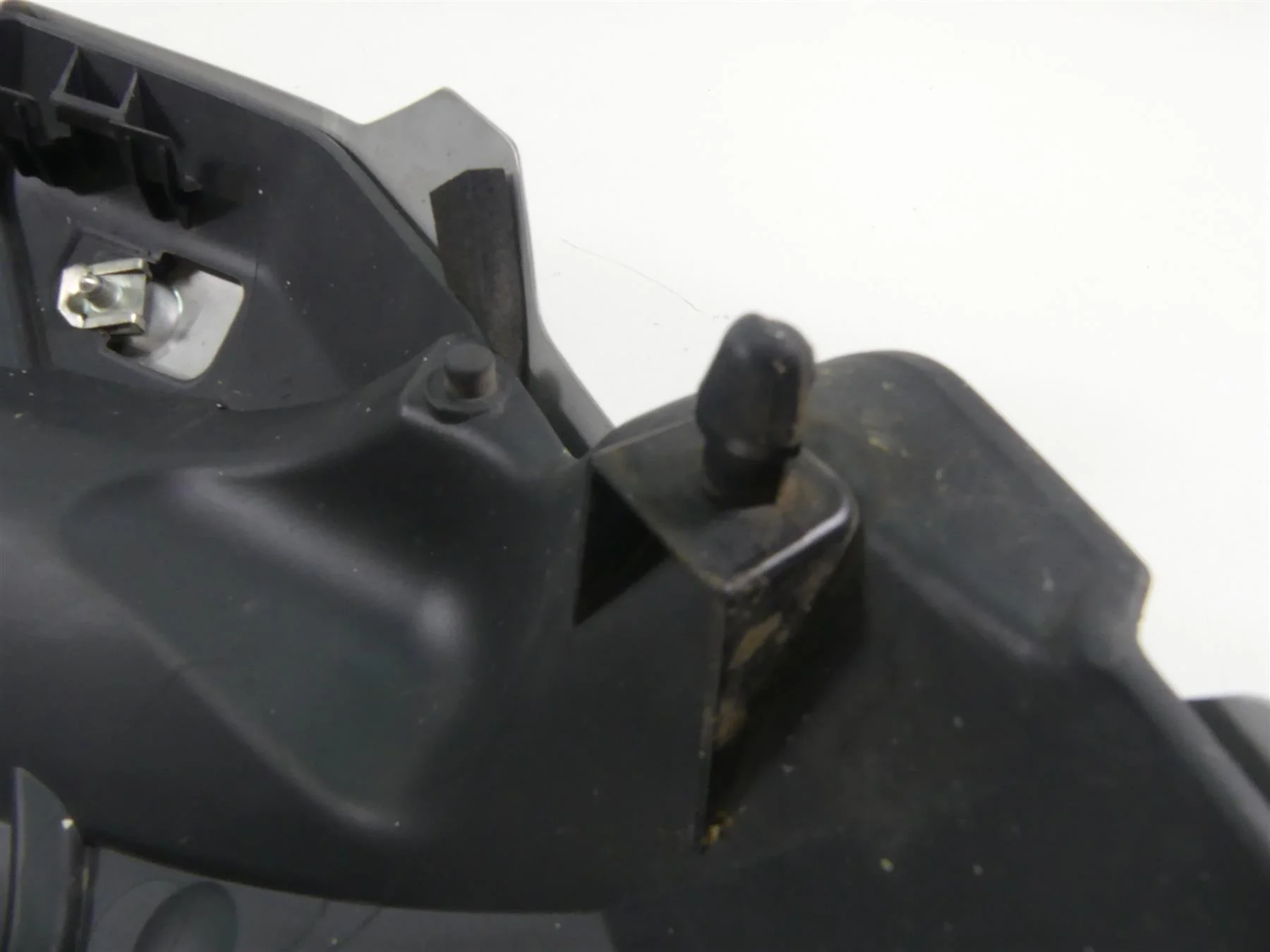 2009 BMW R1200GS K25 Fuel Gas Petrol Tank Left Side Cover Fairing 46637700875 - Image 10