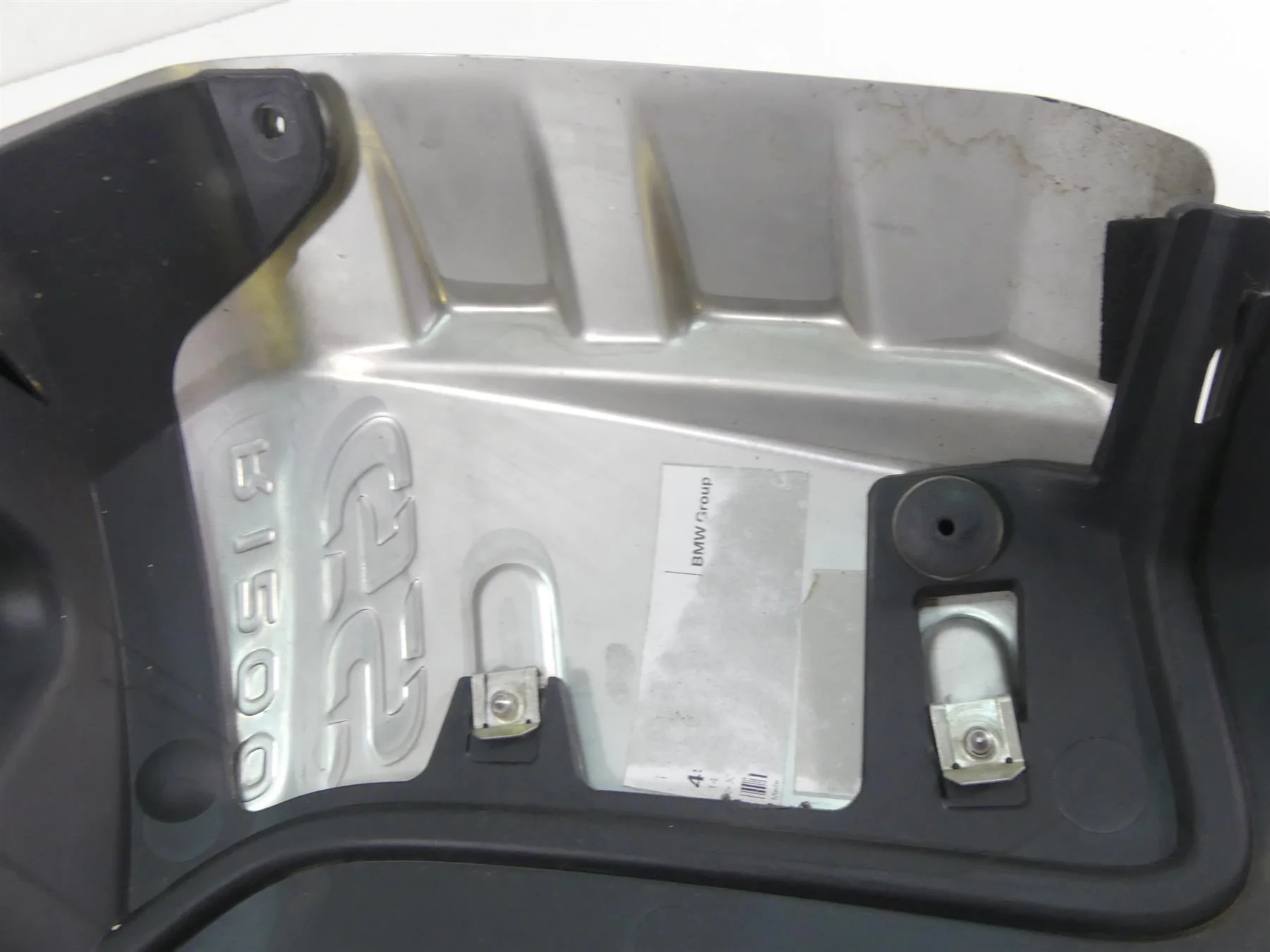 2009 BMW R1200GS K25 Fuel Gas Petrol Tank Left Side Cover Fairing 46637700875 - Image 8